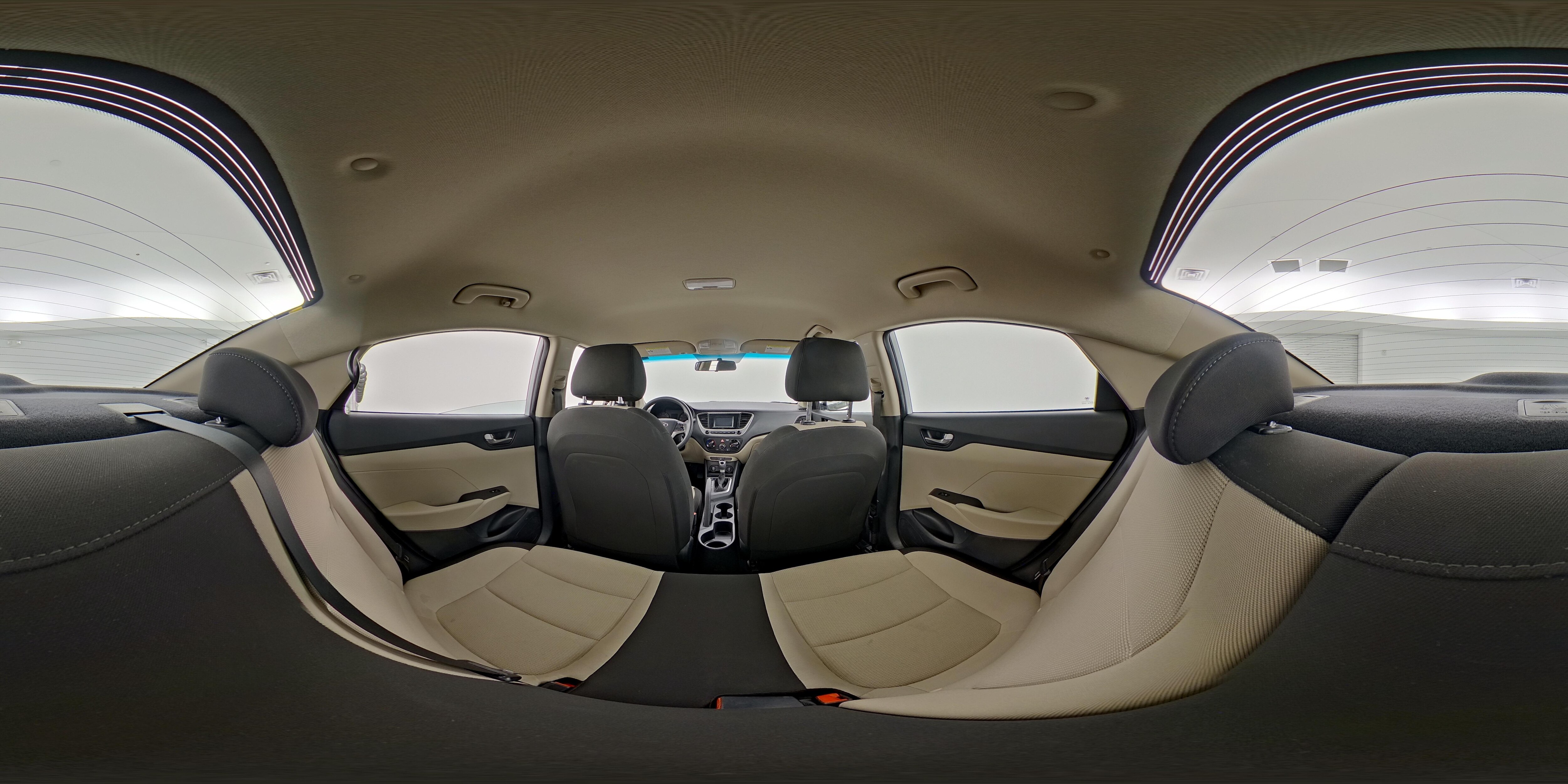 2020 Hyundai Accent SE - Photo 25