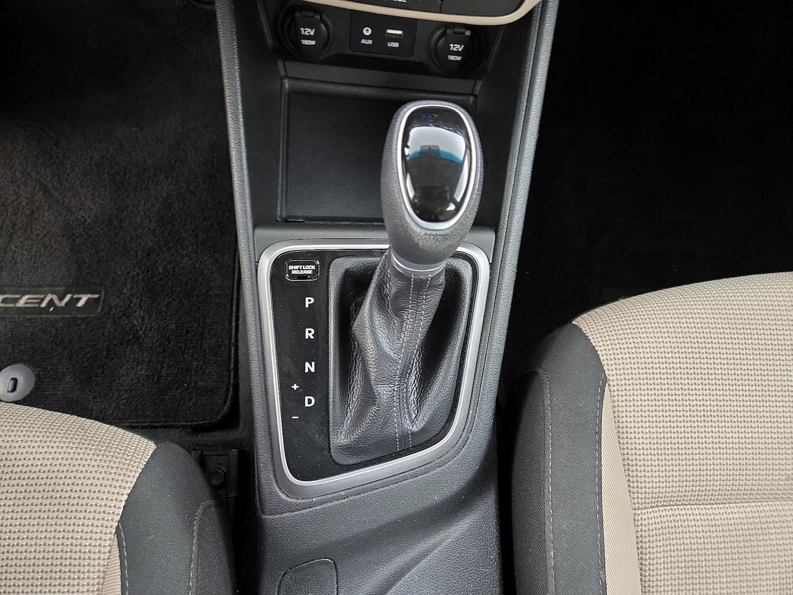 2020 Hyundai Accent SE - Photo 18
