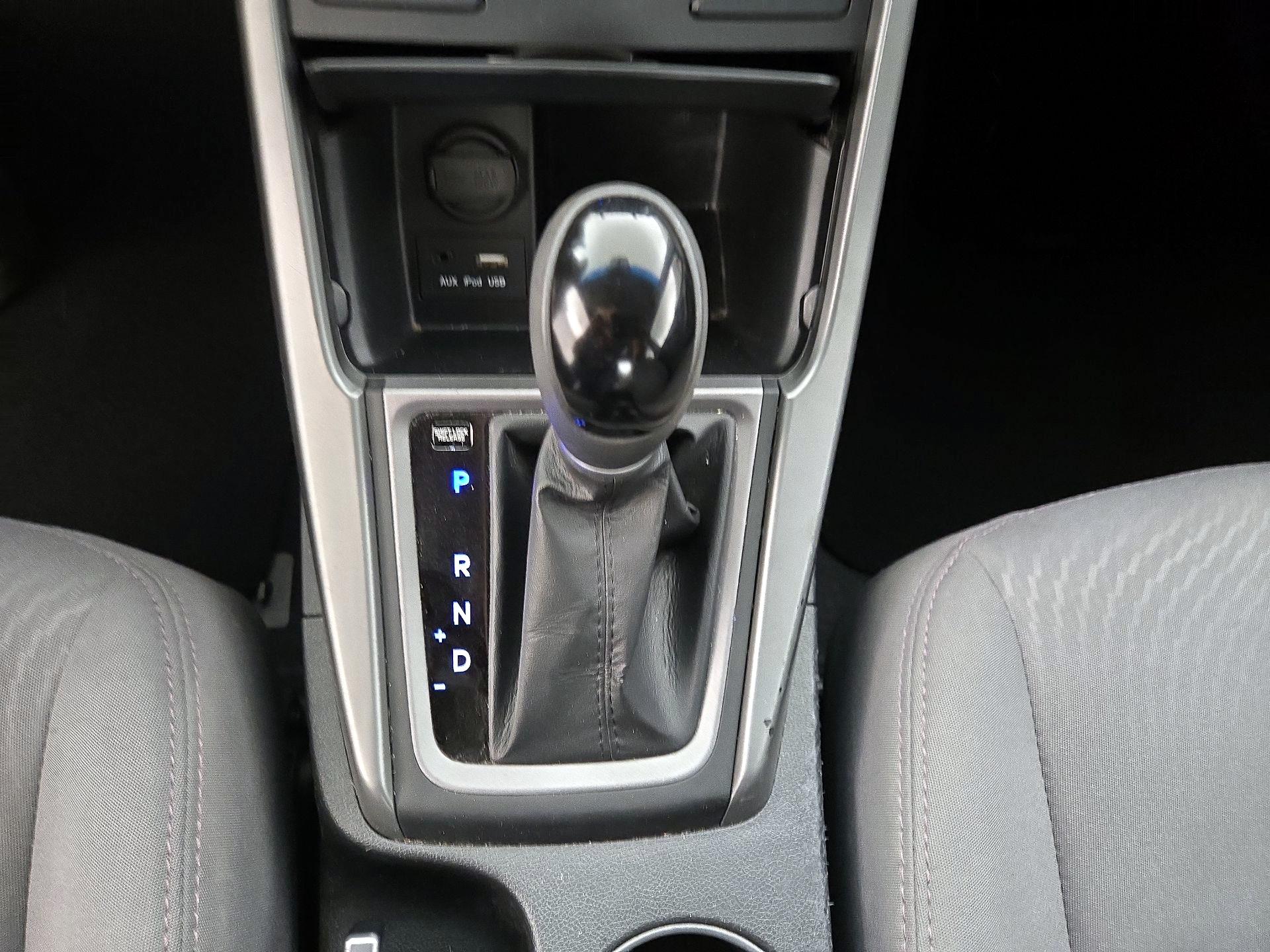Thumbnail: 2014 Hyundai Elantra - 17