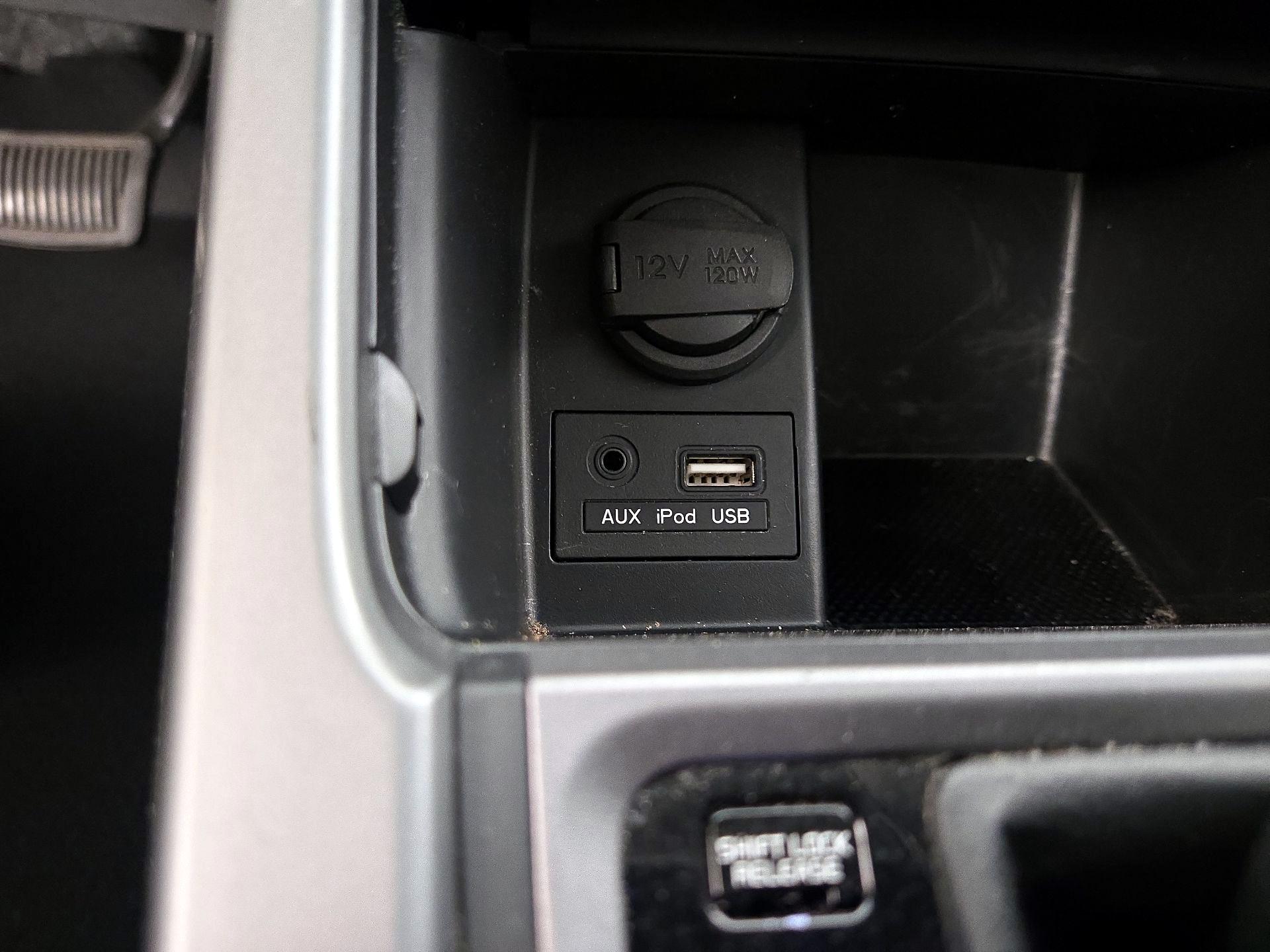 Thumbnail: 2014 Hyundai Elantra - 18