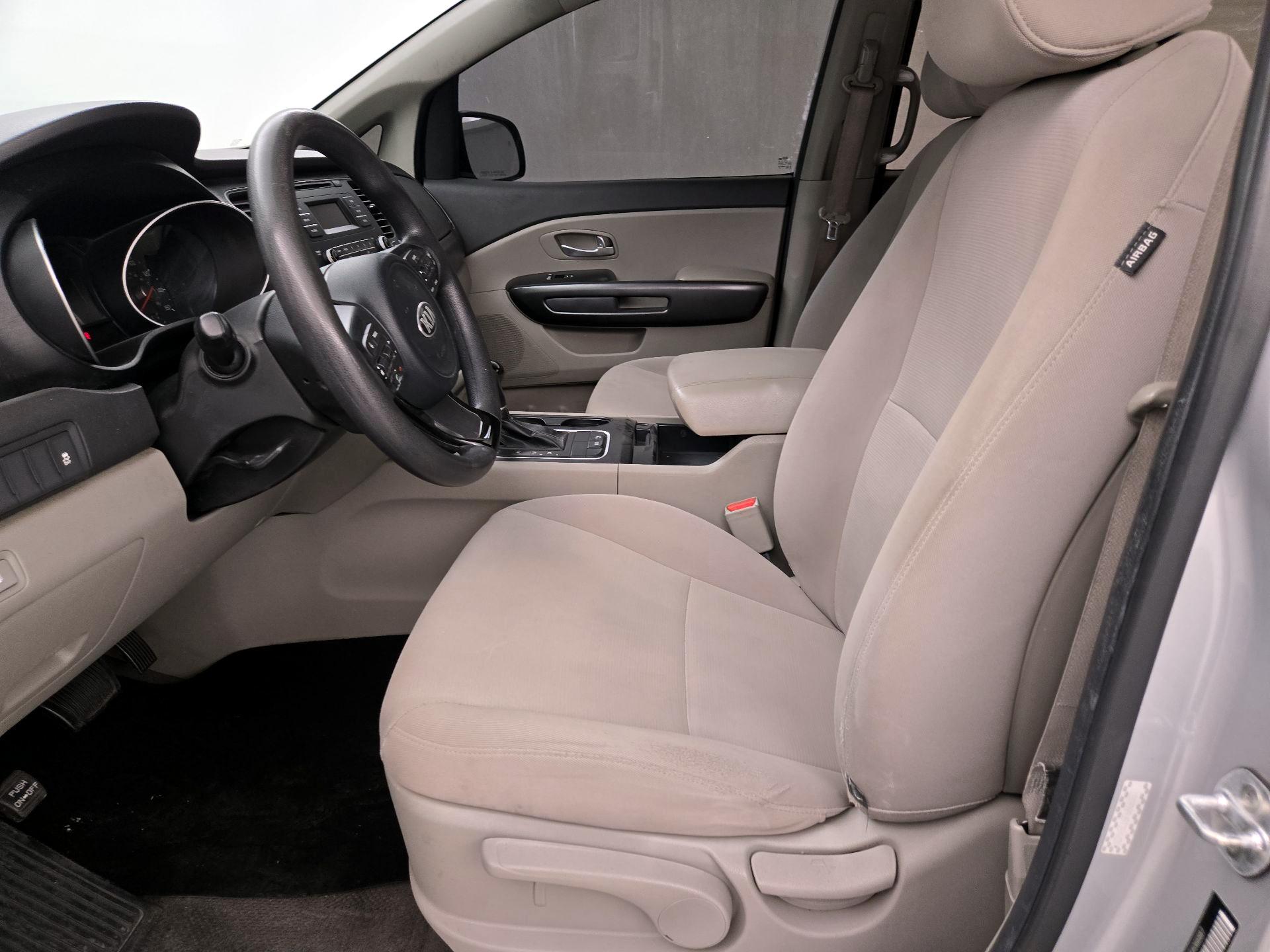 Thumbnail: 2015 Kia Sedona - 11