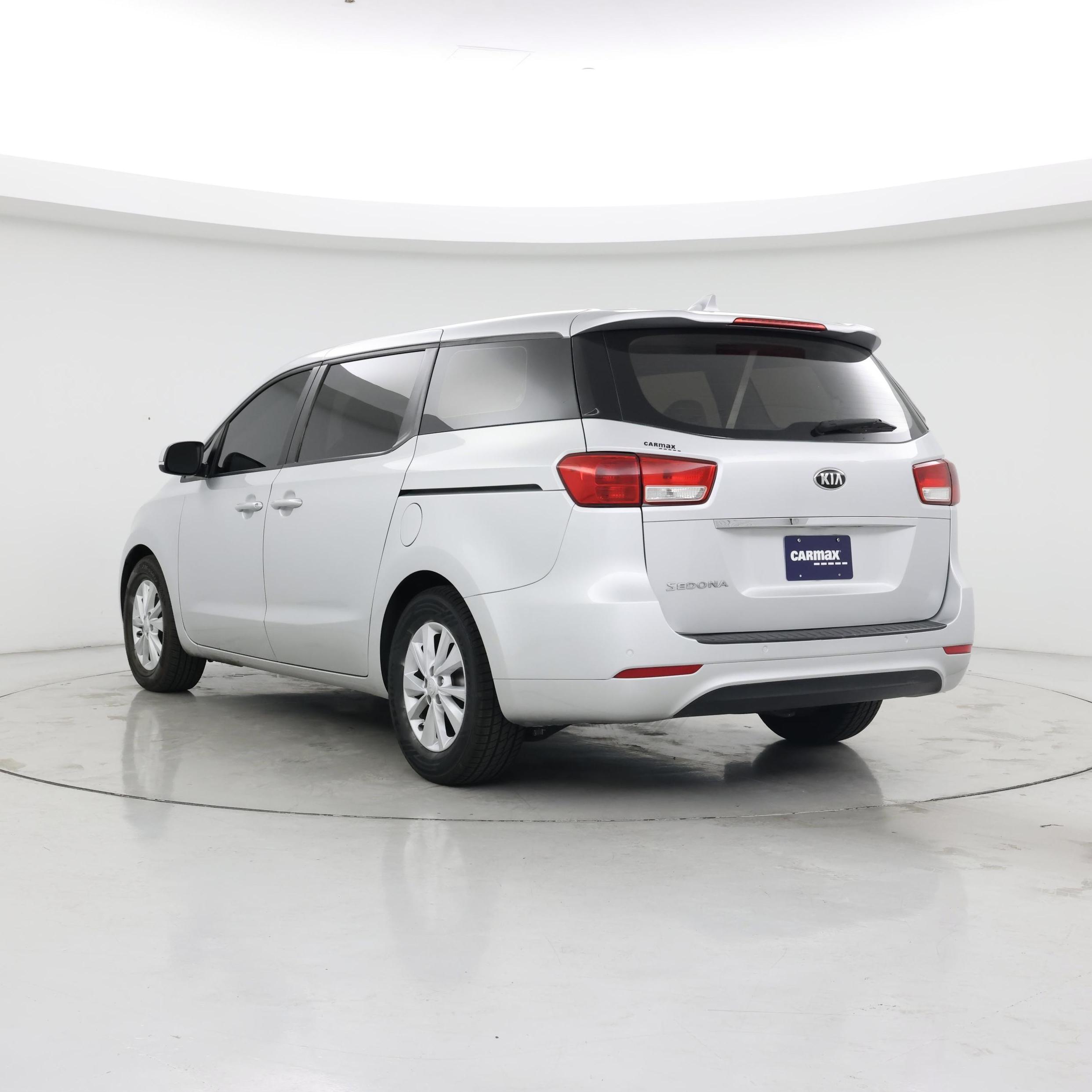 Thumbnail: 2015 Kia Sedona - 2