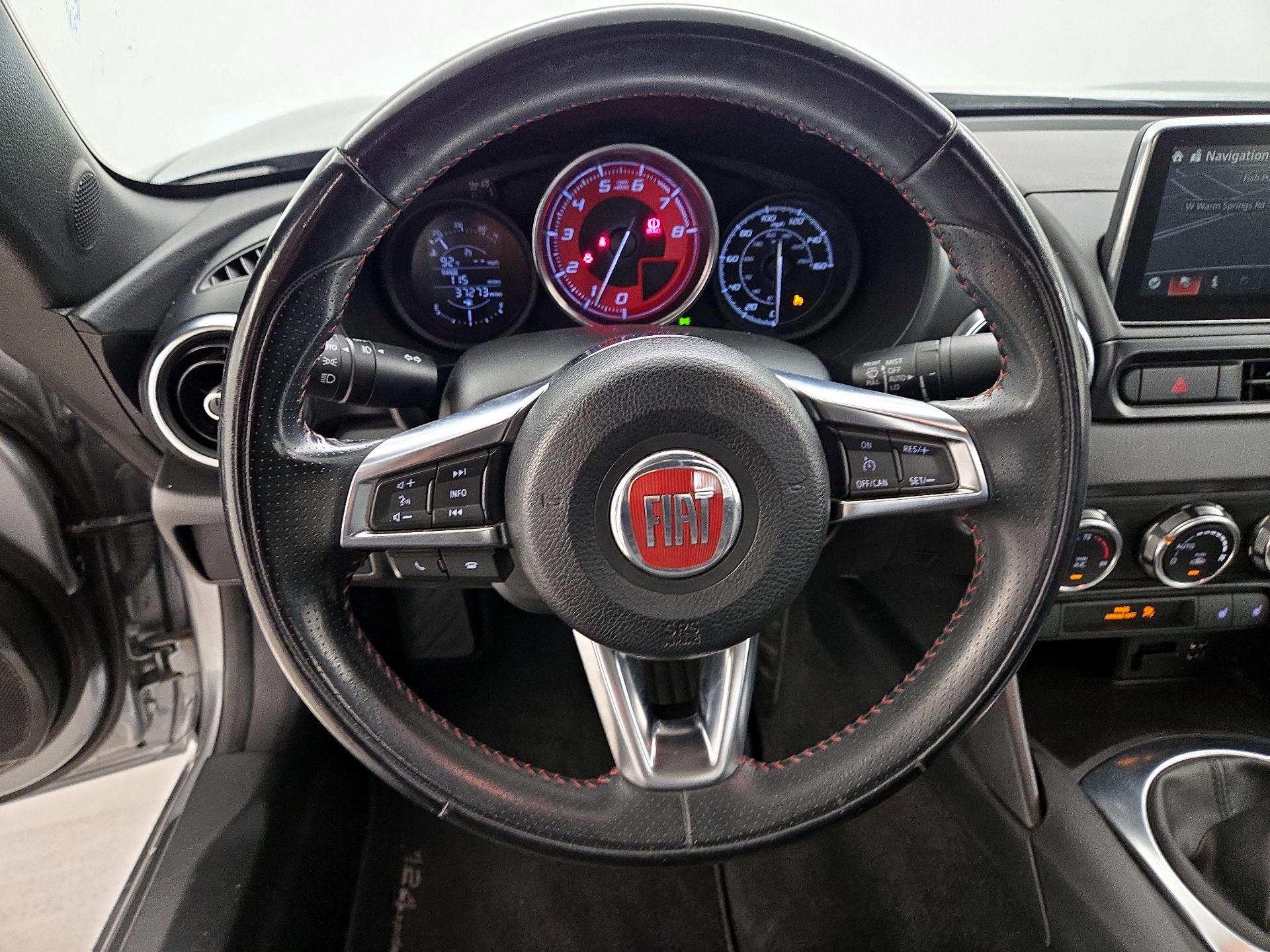 Thumbnail: 2017 Fiat 124 Spider - 10