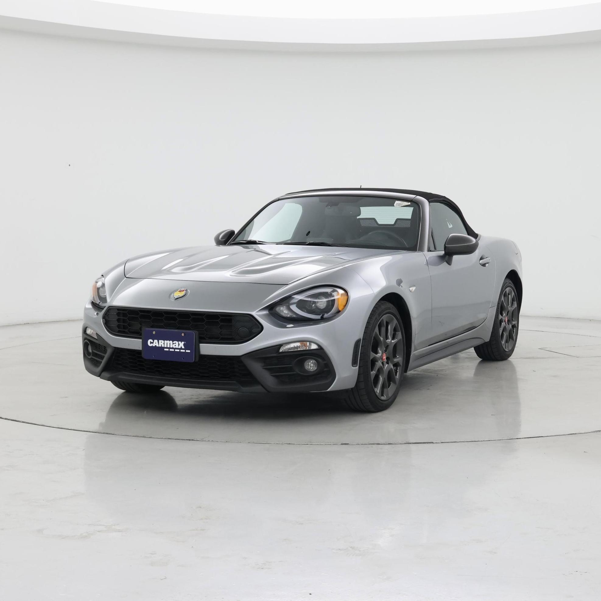 Thumbnail: 2017 Fiat 124 Spider - 4