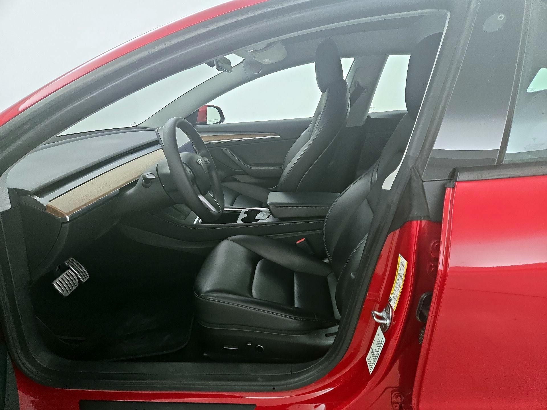 Thumbnail: 2022 Tesla Model 3 - 11
