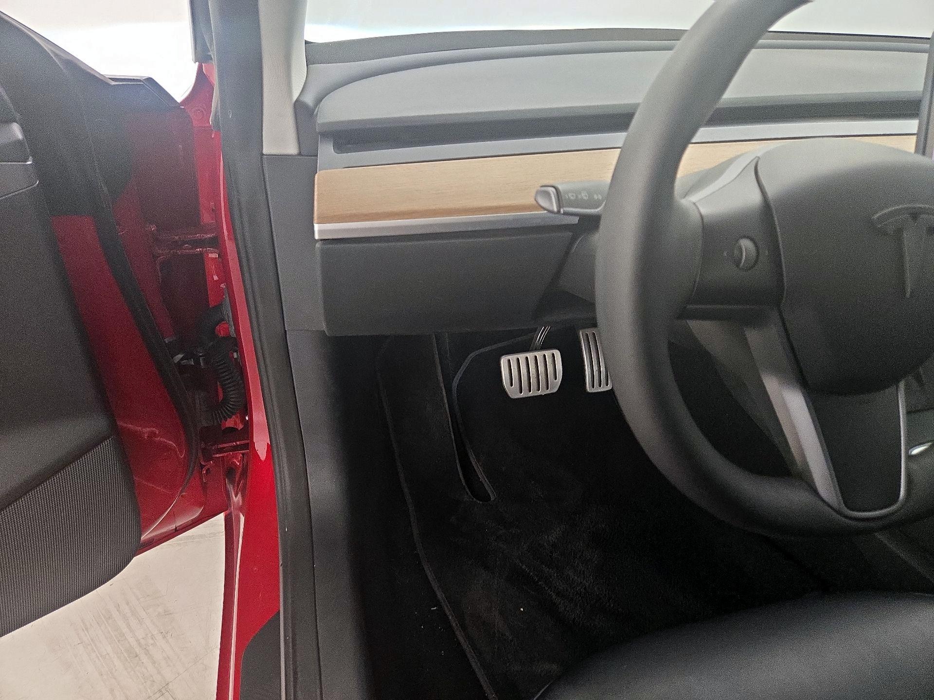 Thumbnail: 2022 Tesla Model 3 - 13