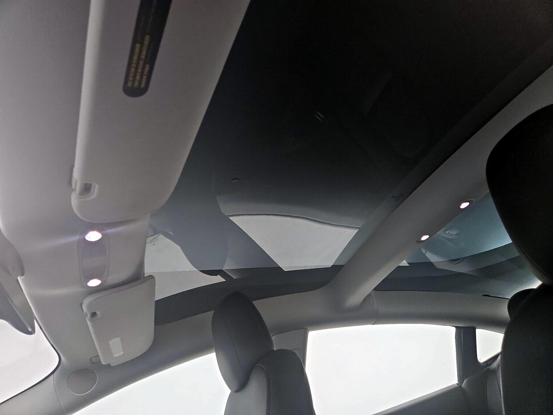 Thumbnail: 2022 Tesla Model 3 - 20