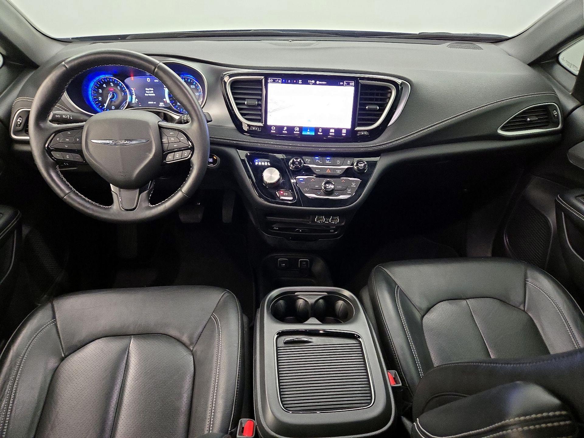 Thumbnail: 2021 Chrysler Pacifica - 9