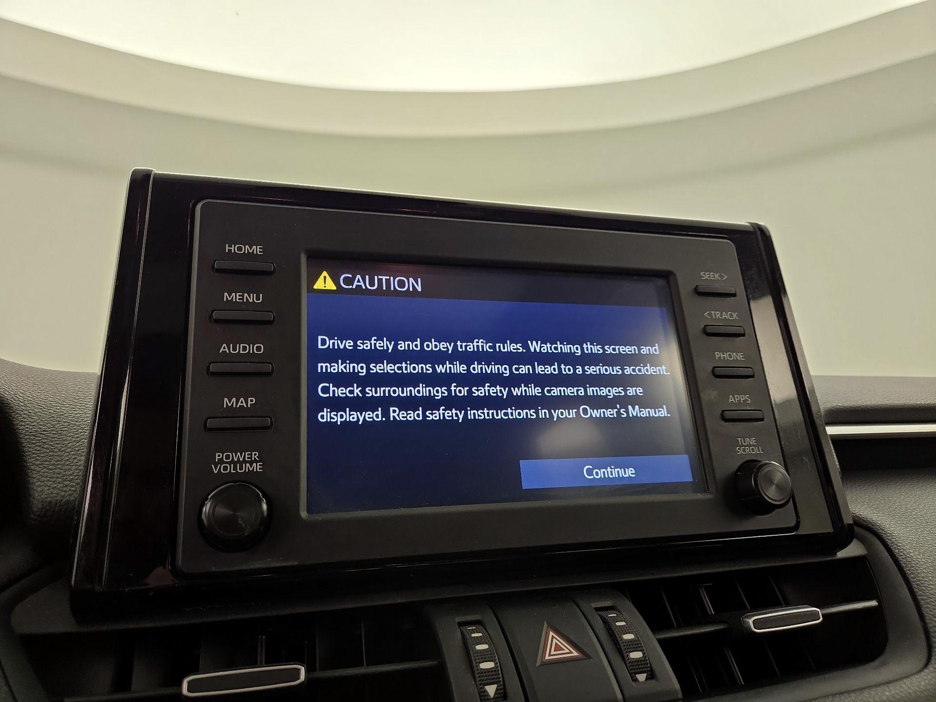 Thumbnail: 2019 Toyota RAV4 - 15