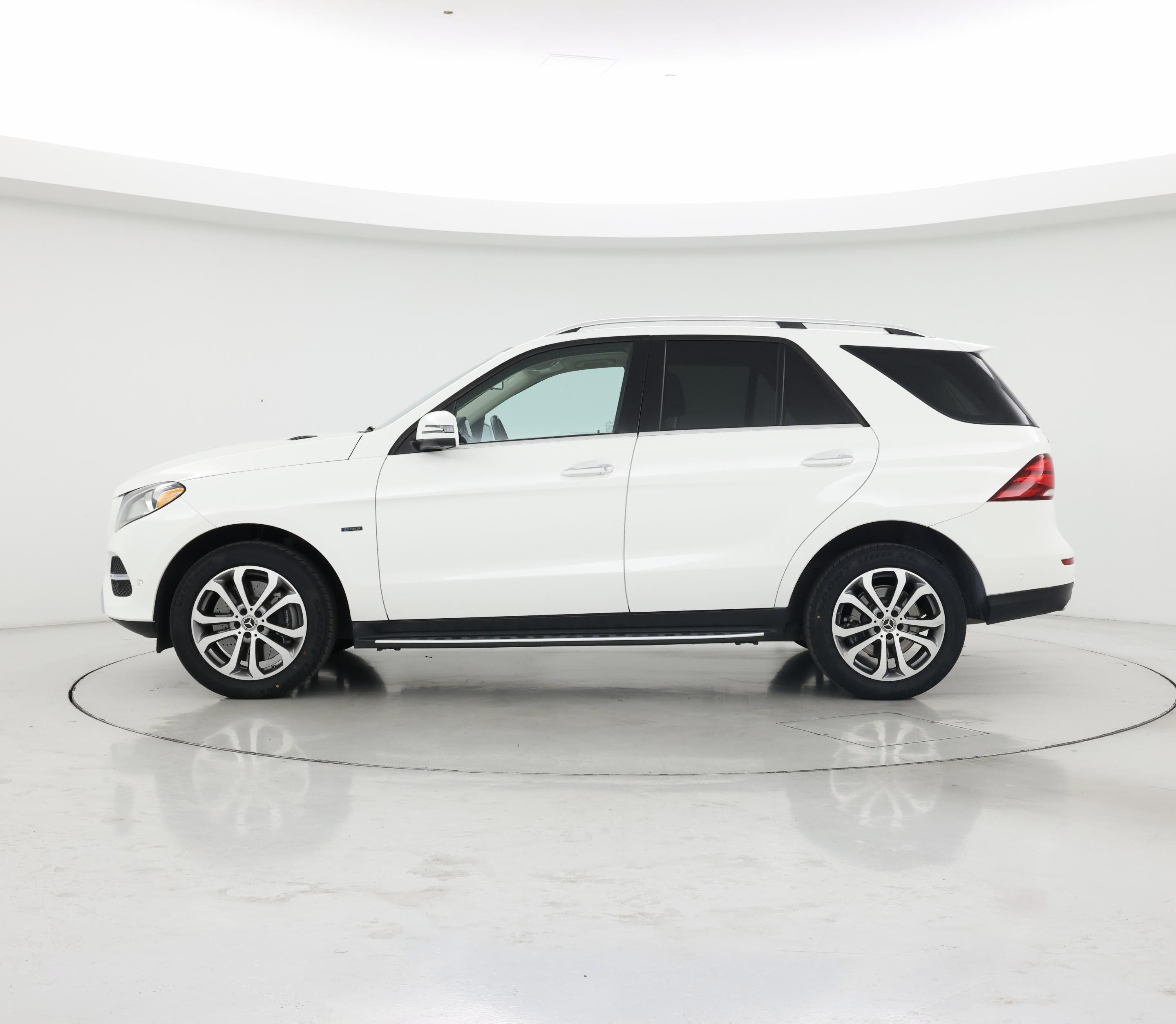 Thumbnail: 2018 Mercedes-Benz GLE - 3