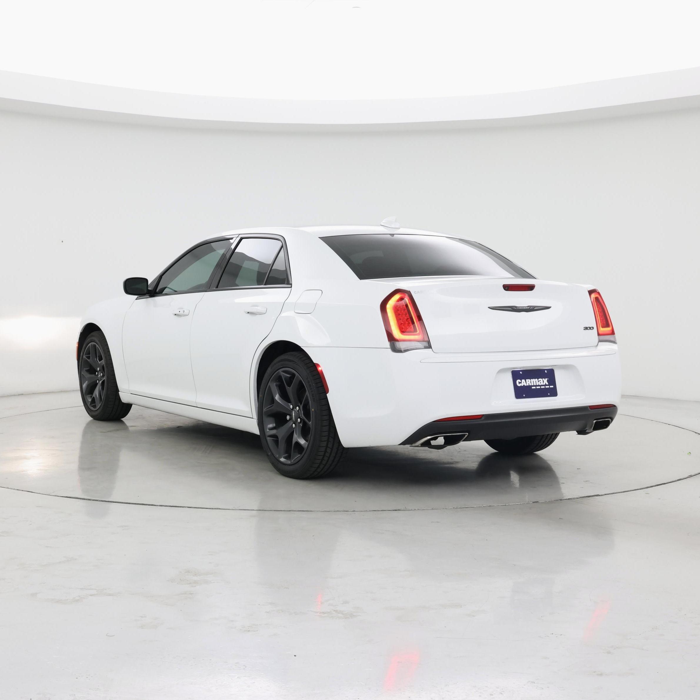 Thumbnail: 2021 Chrysler 300 - 2