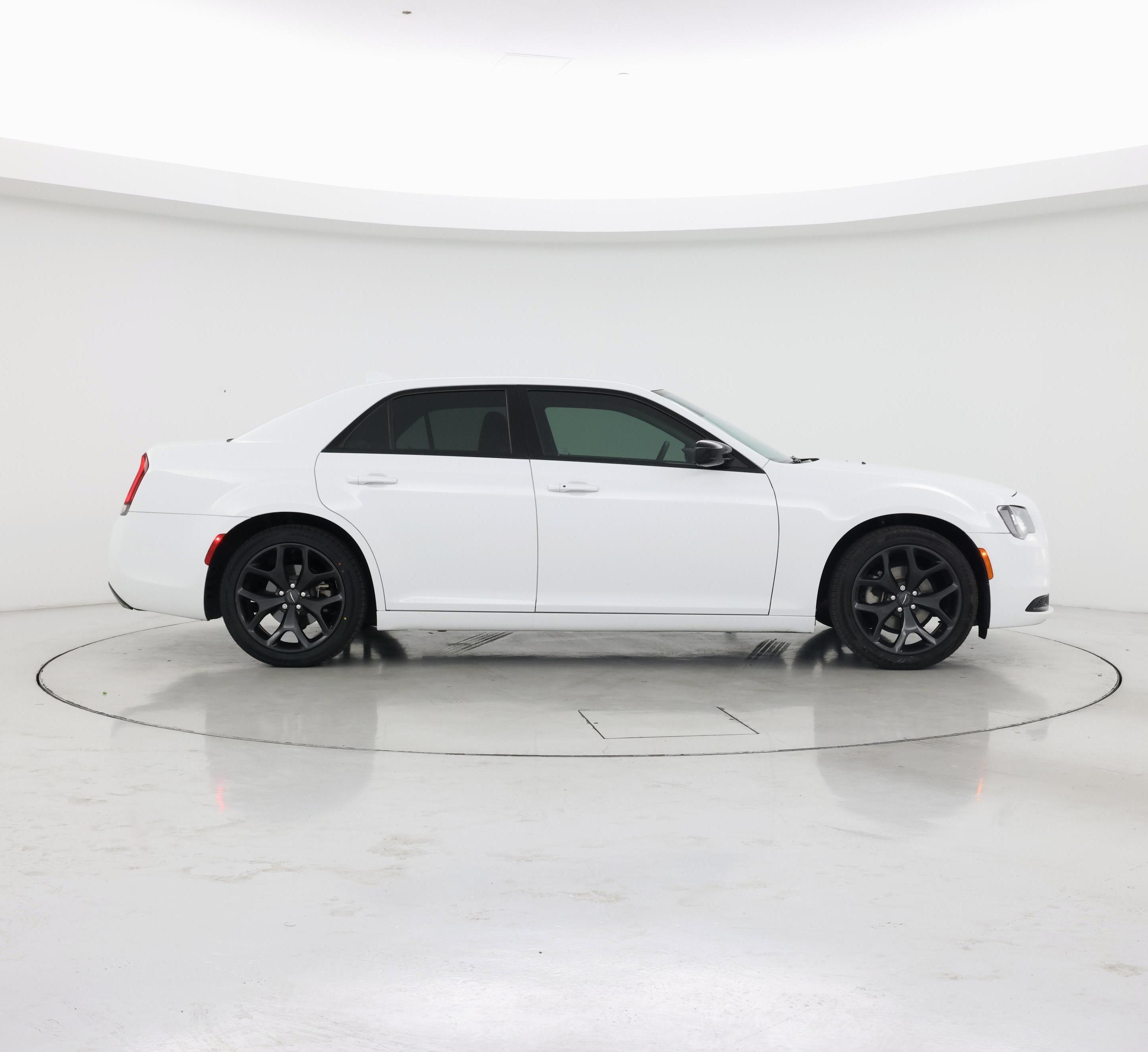 Thumbnail: 2021 Chrysler 300 - 7