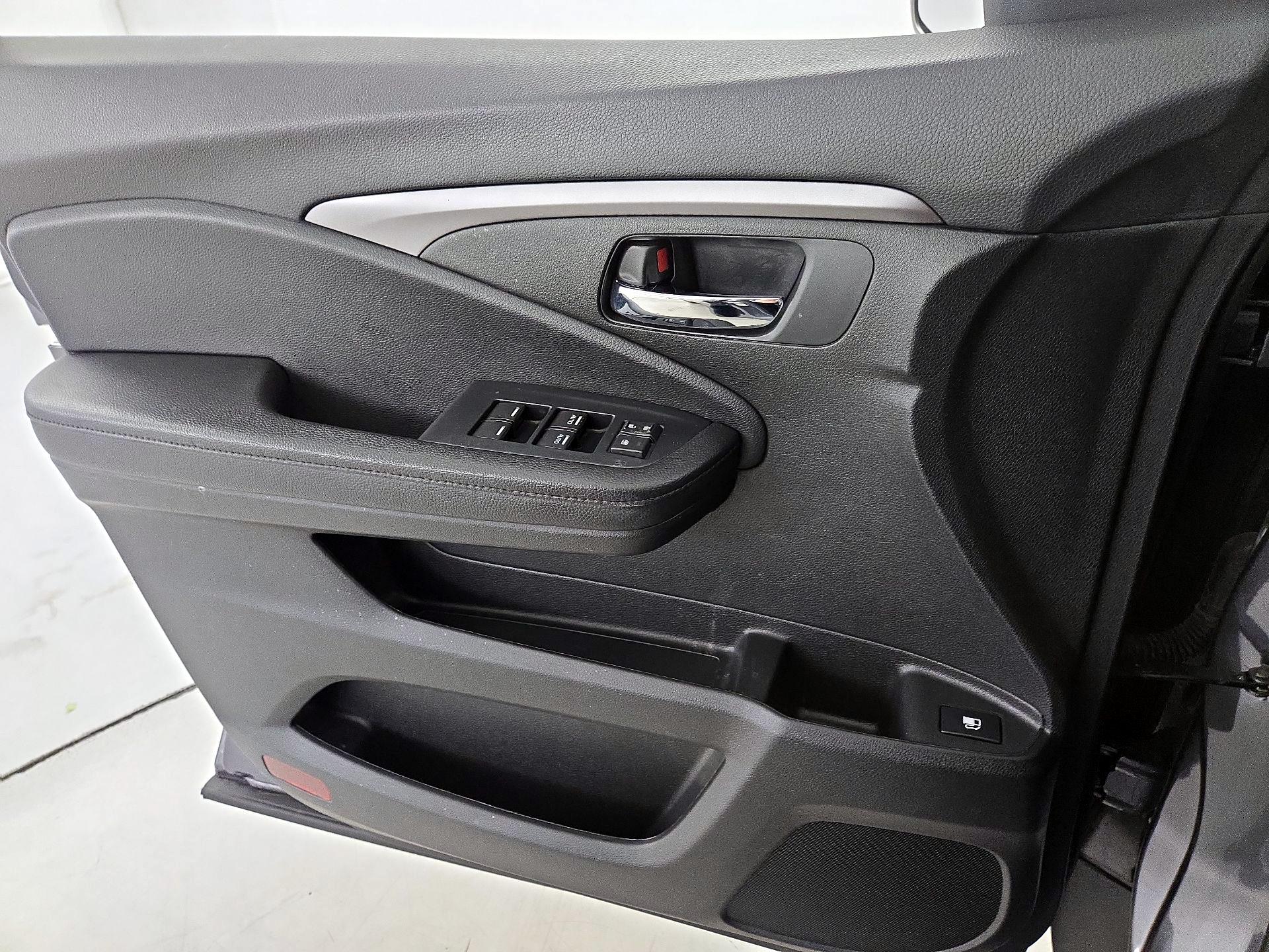 Thumbnail: 2021 Honda Passport - 12