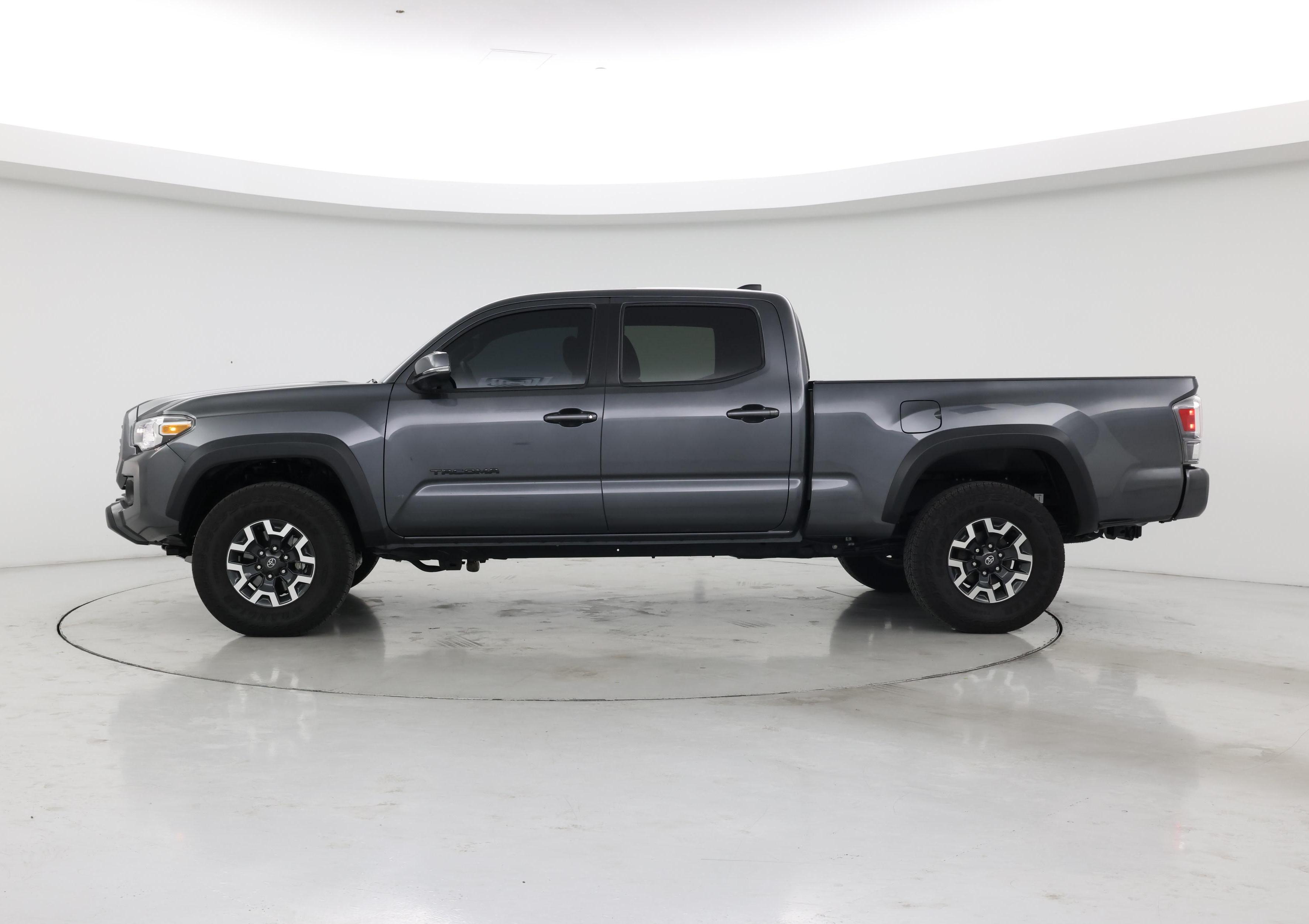 Thumbnail: 2023 Toyota Tacoma - 3