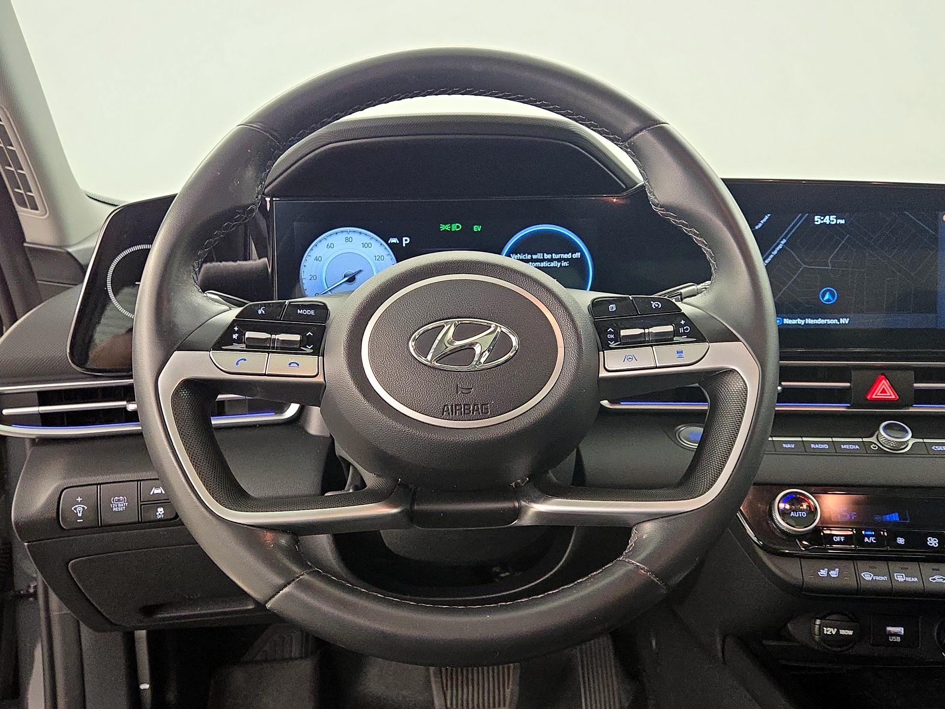 Thumbnail: 2023 Hyundai Elantra - 10
