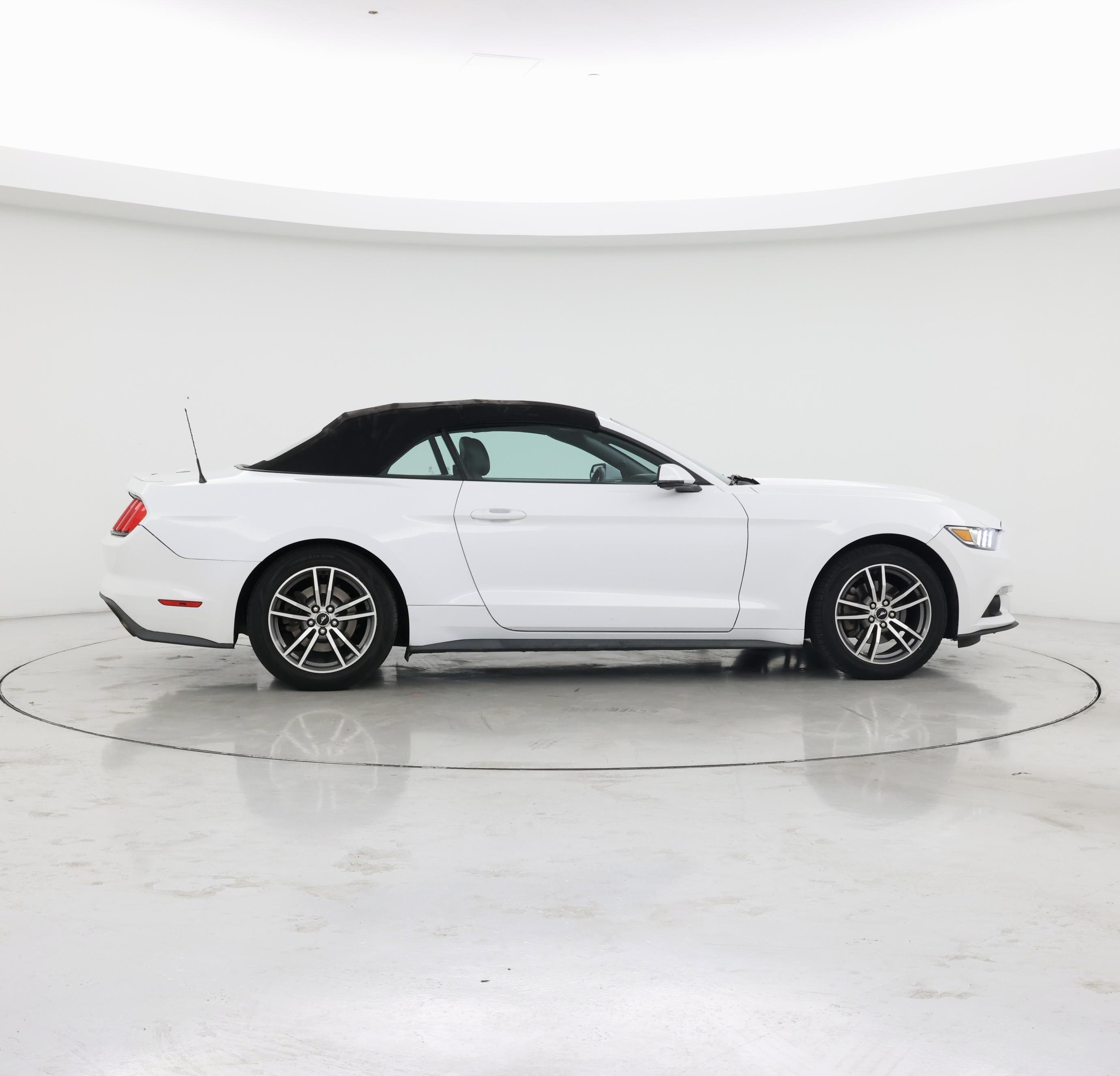 Thumbnail: 2016 Ford Mustang - 7