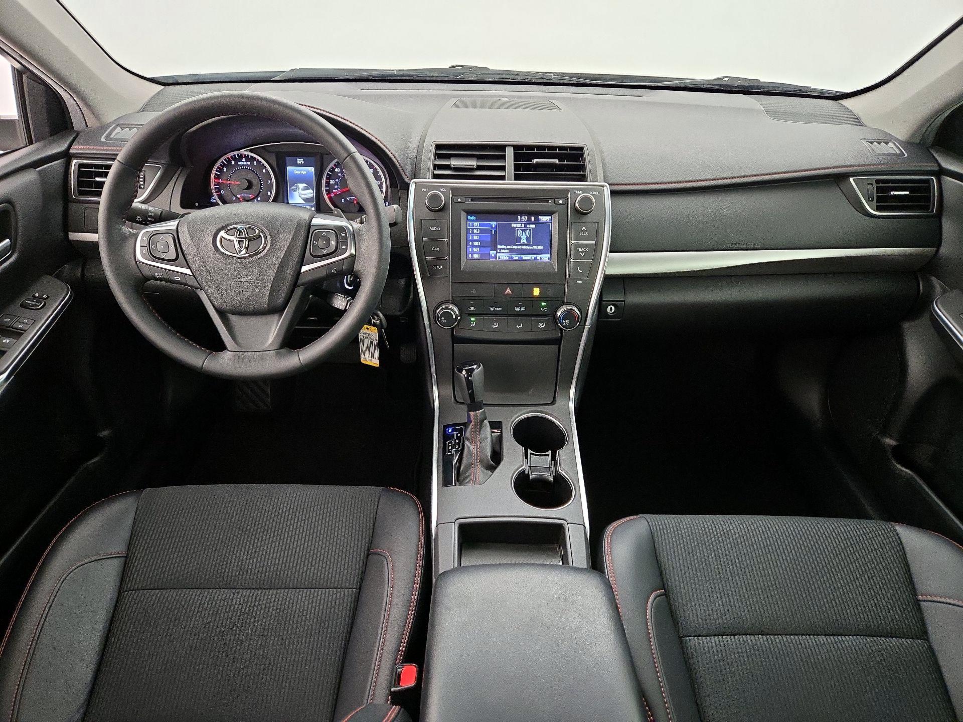 Thumbnail: 2017 Toyota Camry - 9