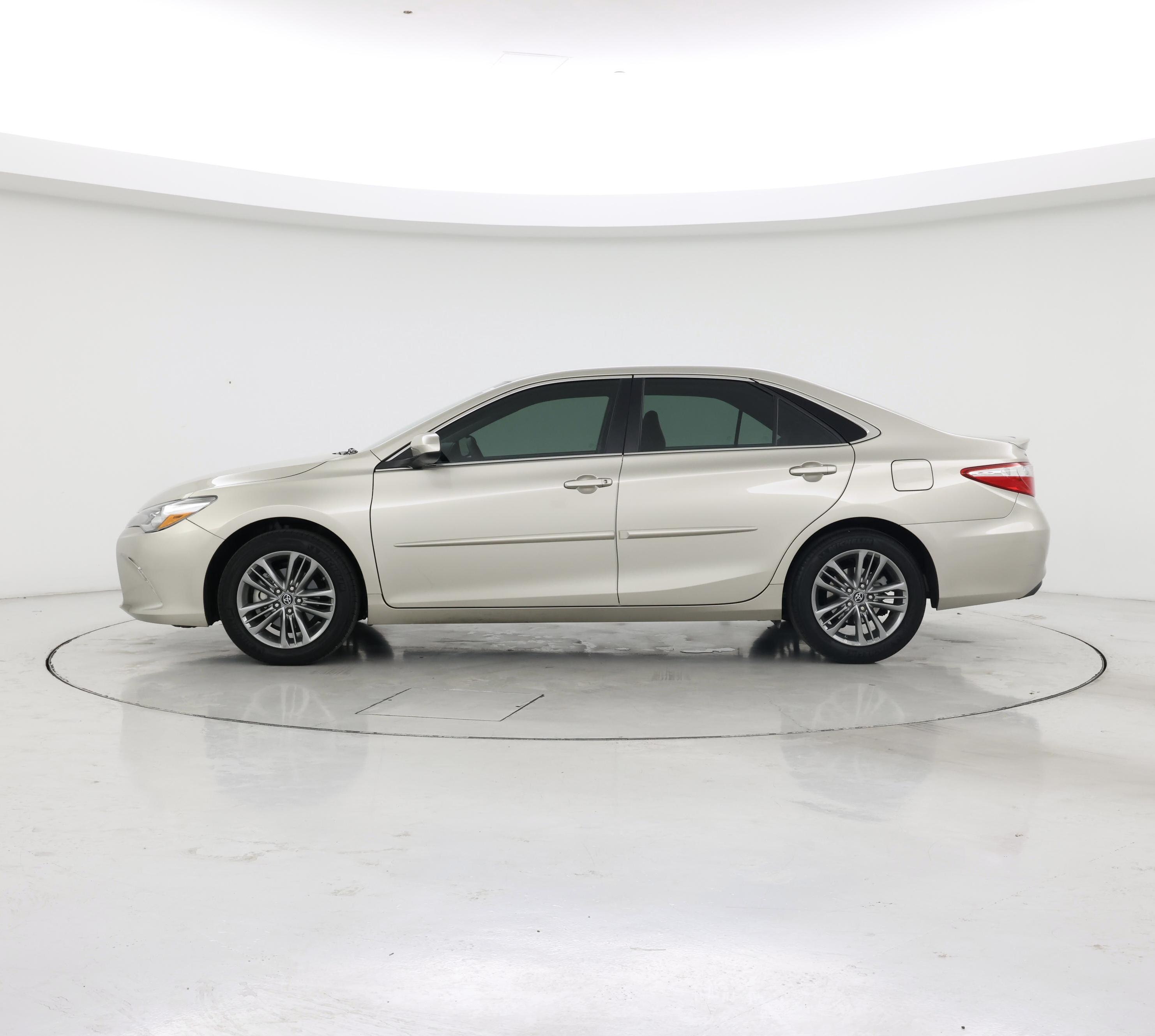 Thumbnail: 2017 Toyota Camry - 3