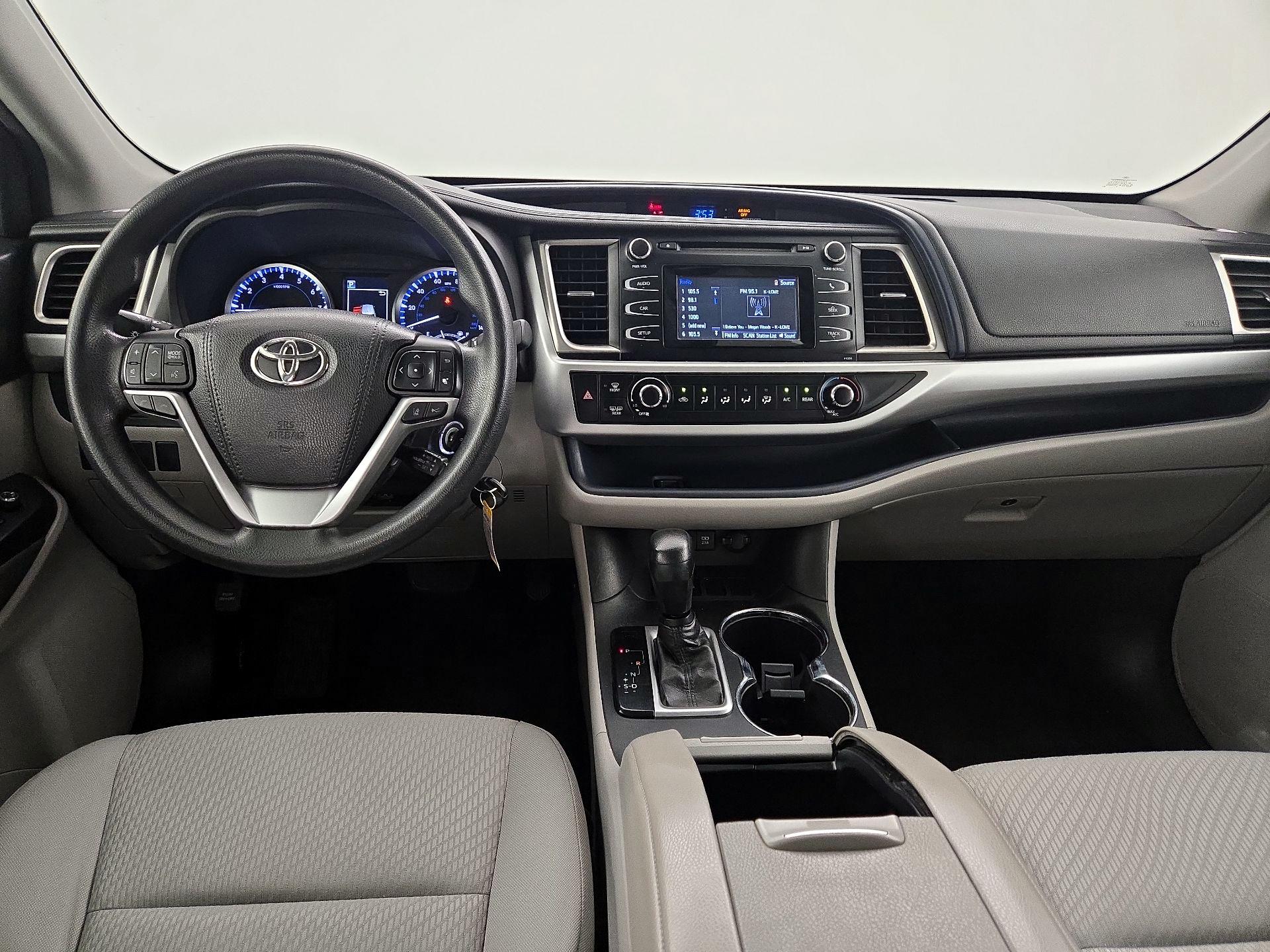Thumbnail: 2018 Toyota Highlander - 9
