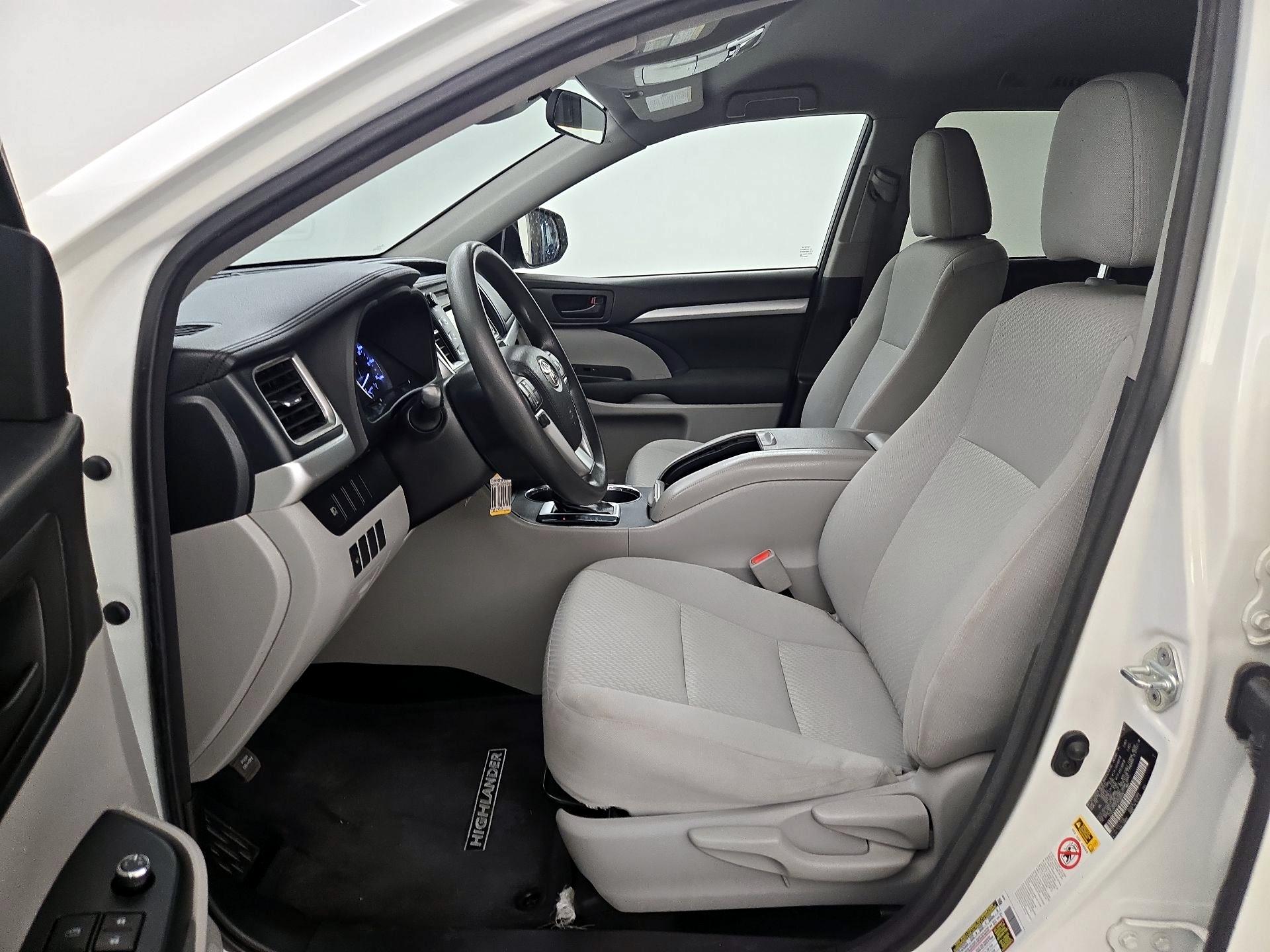 Thumbnail: 2018 Toyota Highlander - 11