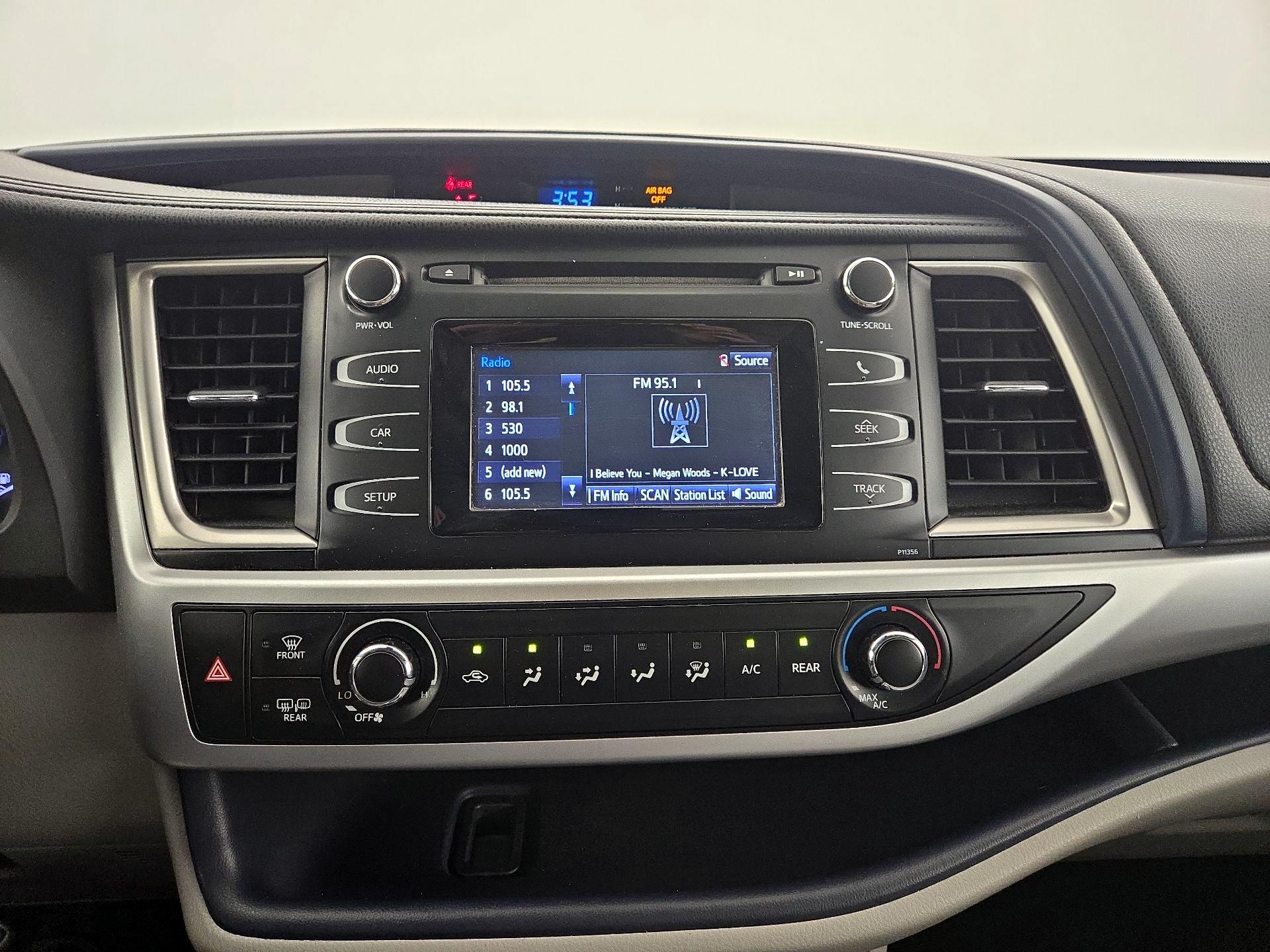 Thumbnail: 2018 Toyota Highlander - 16