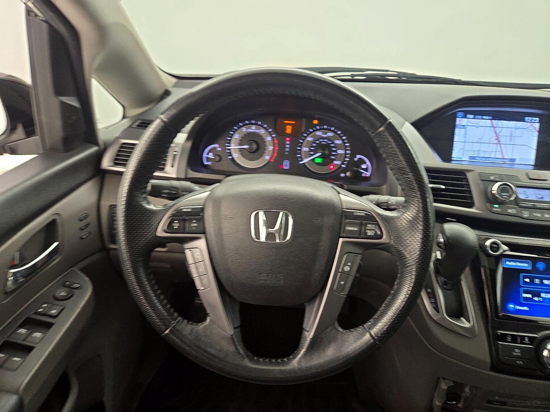 Thumbnail: 2014 Honda Odyssey - 10