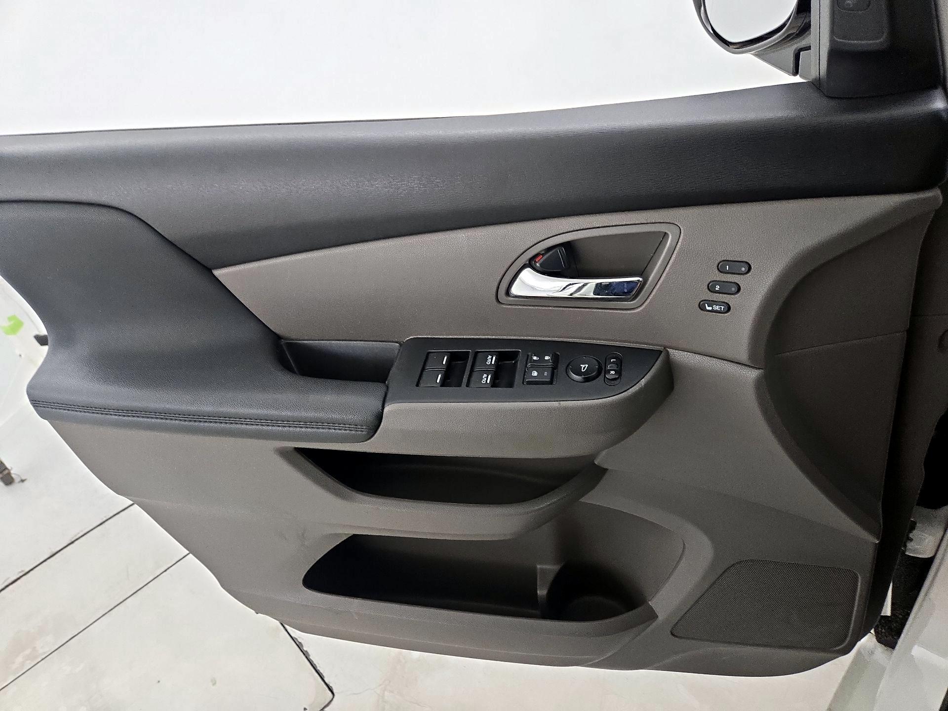 Thumbnail: 2014 Honda Odyssey - 12