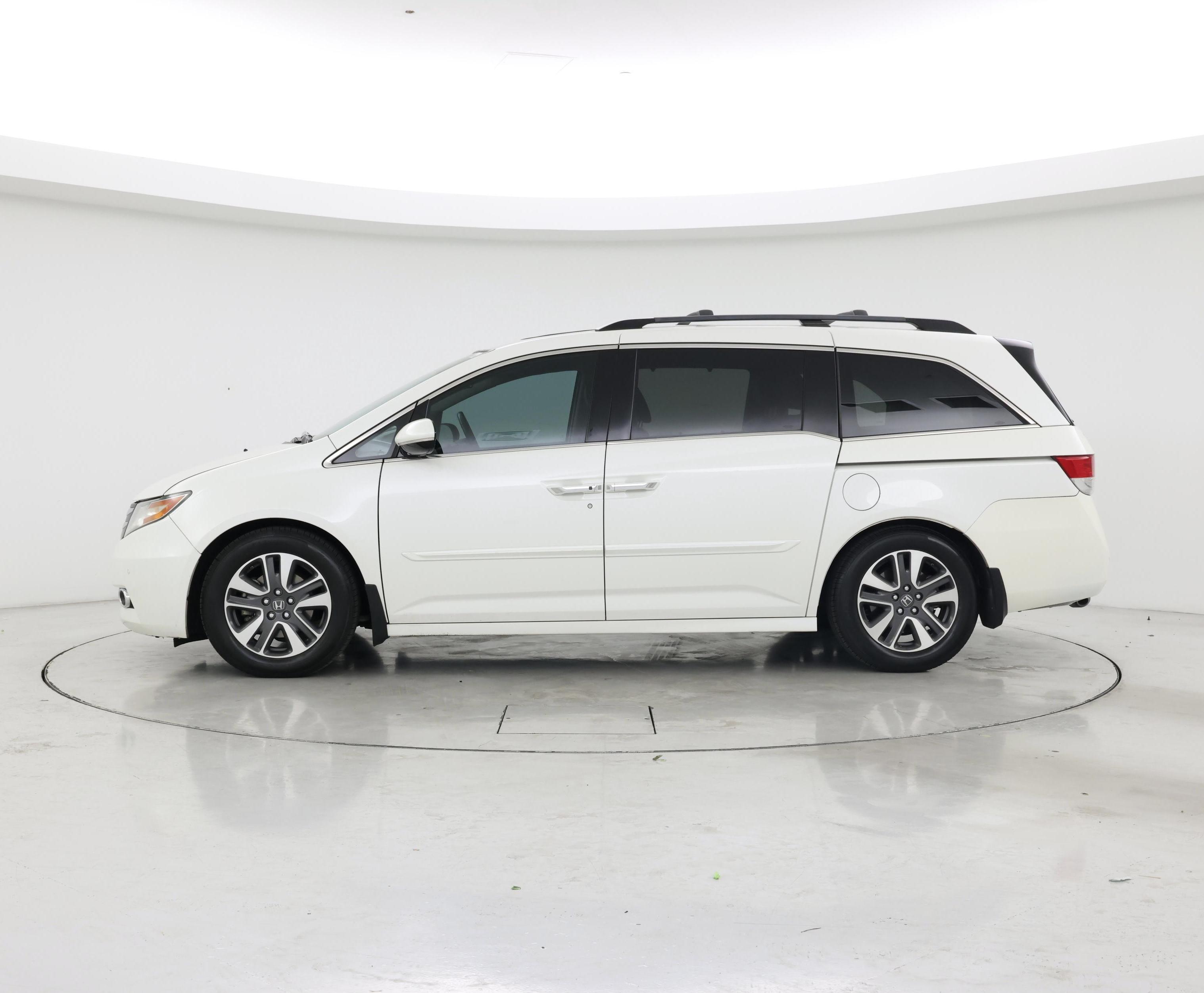 Thumbnail: 2014 Honda Odyssey - 3