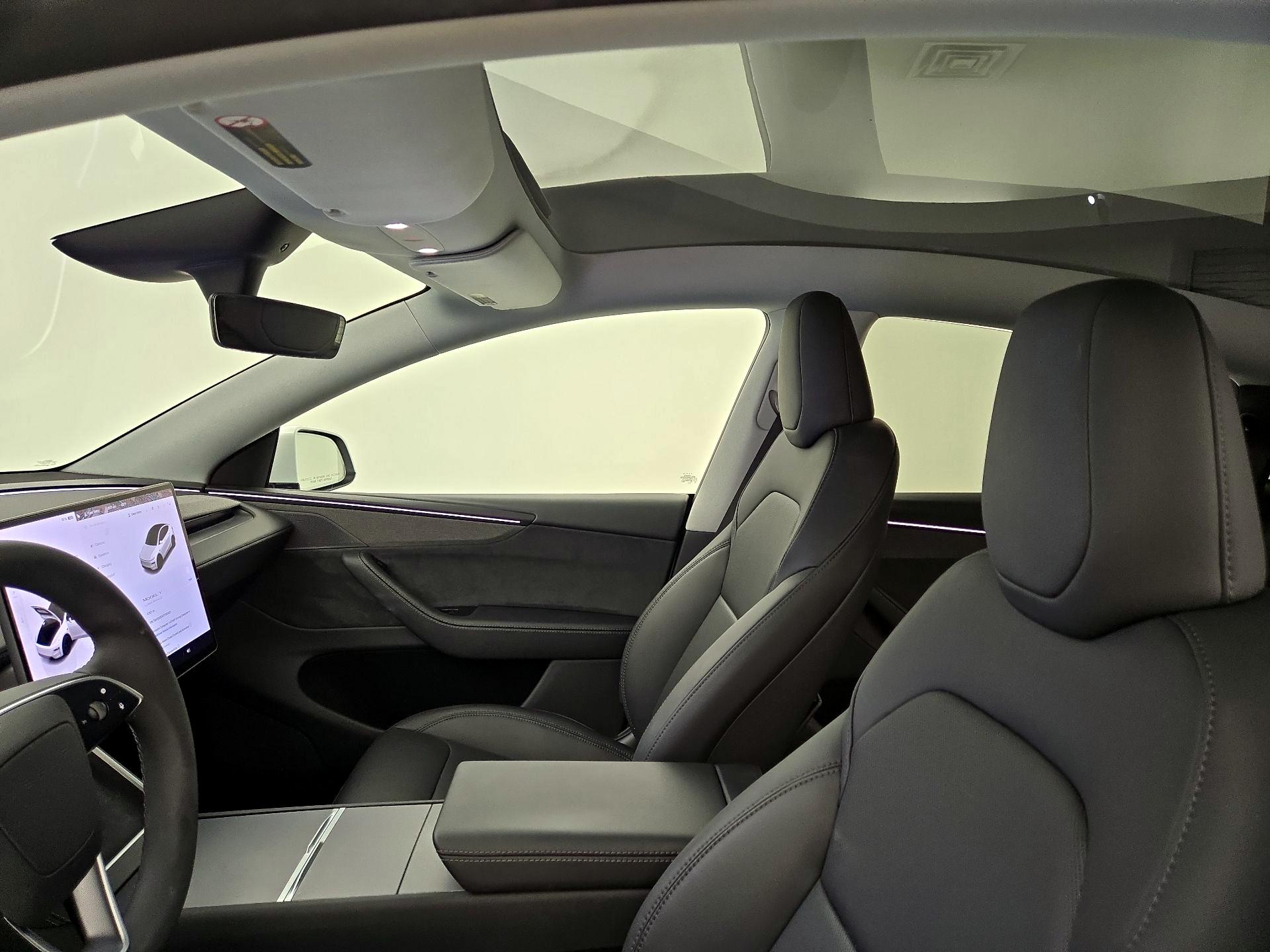 Thumbnail: 2026 Tesla Model Y - 18