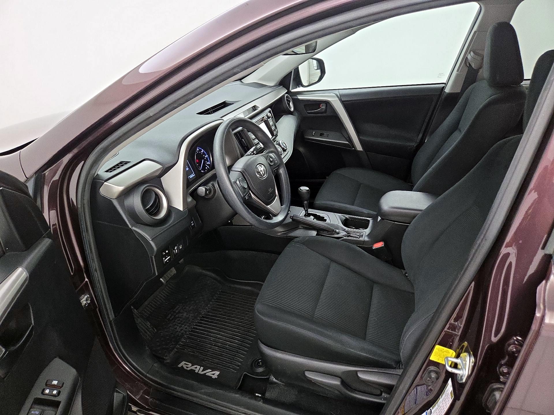 Thumbnail: 2017 Toyota RAV4 - 11
