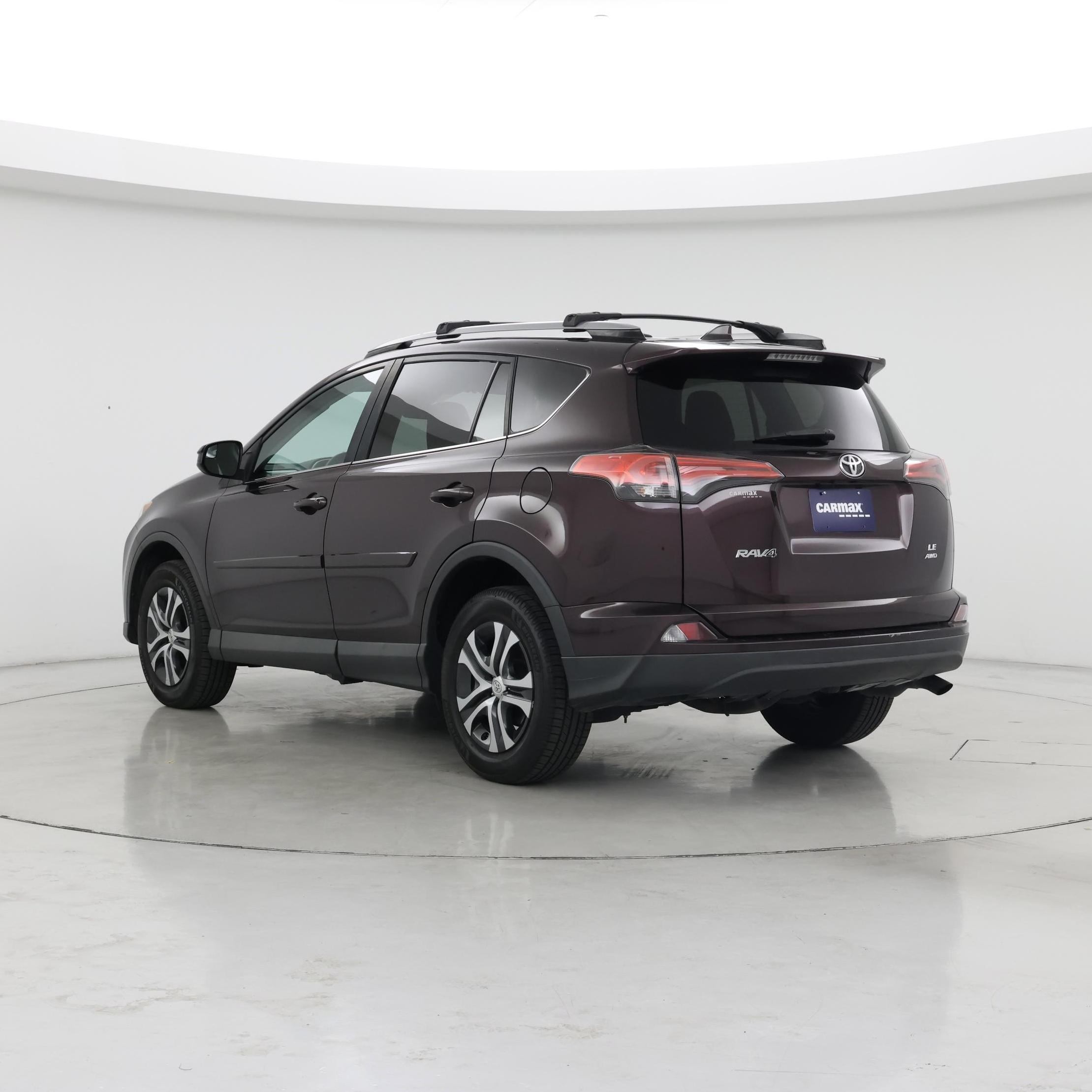 Thumbnail: 2017 Toyota RAV4 - 2