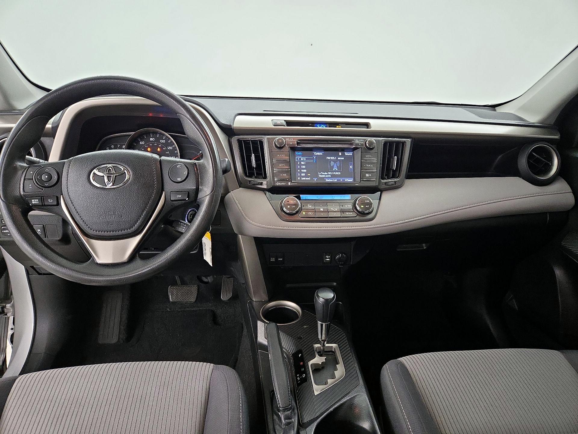 Thumbnail: 2015 Toyota RAV4 - 9