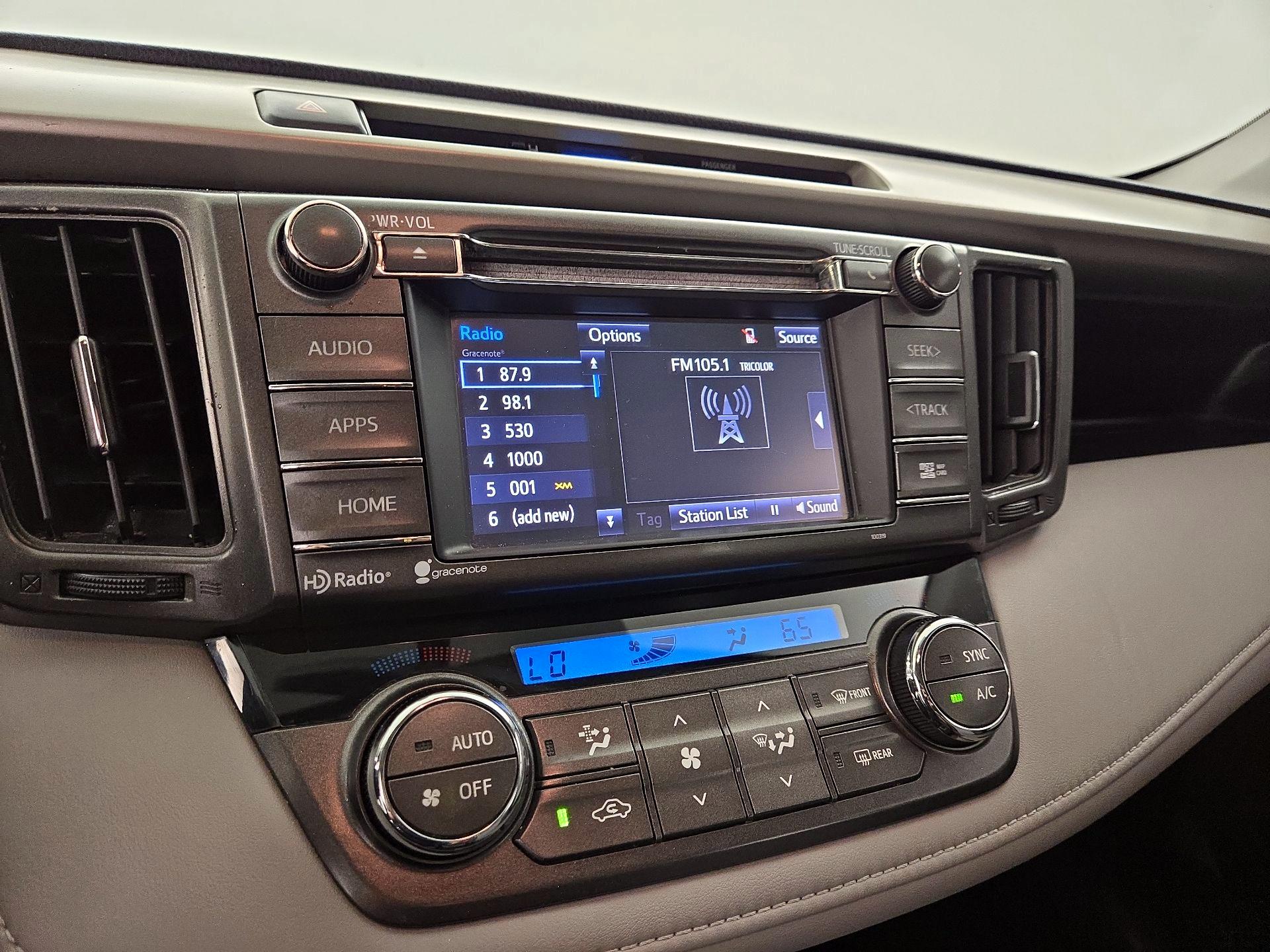 Thumbnail: 2015 Toyota RAV4 - 15