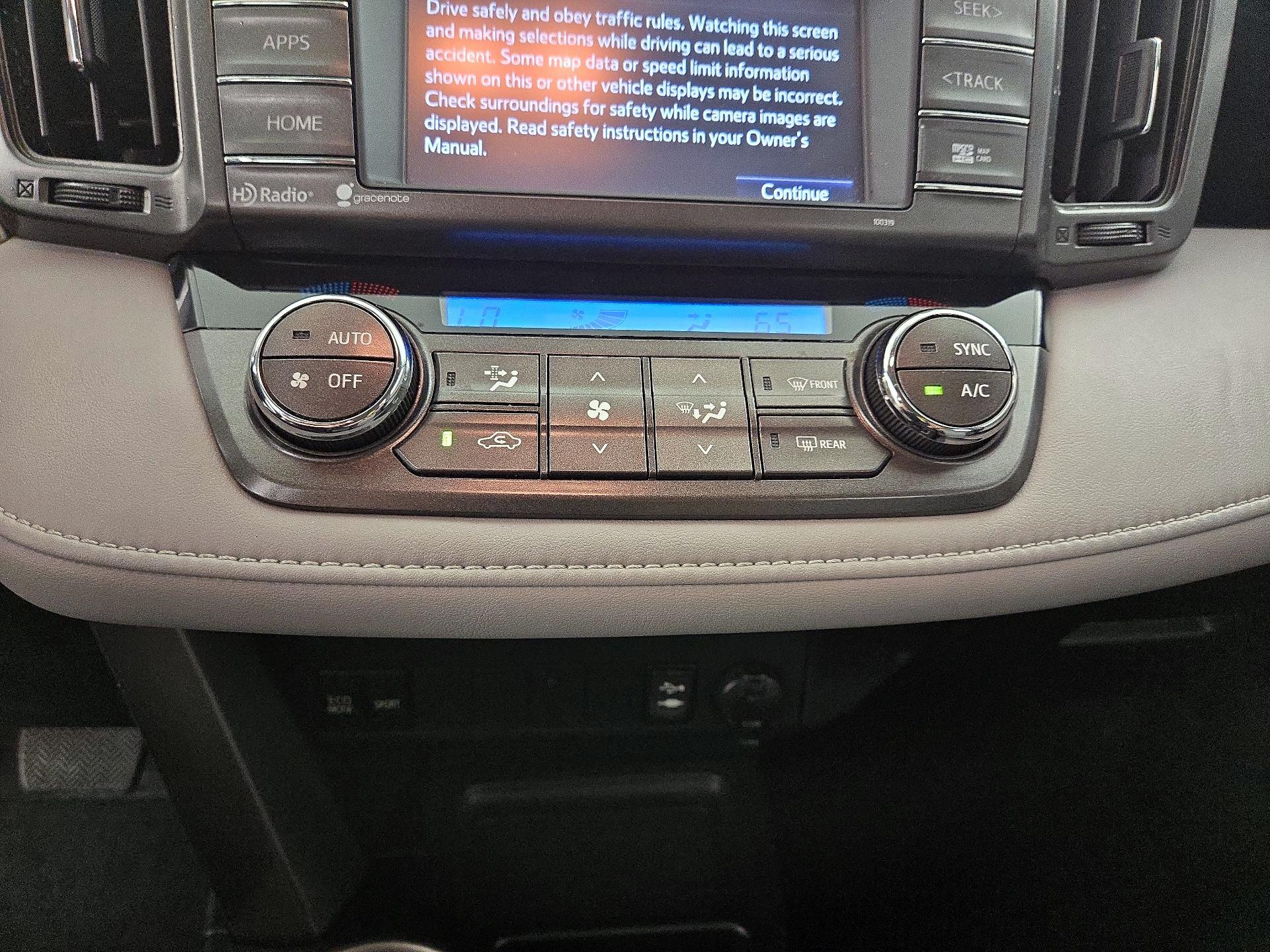 Thumbnail: 2015 Toyota RAV4 - 16