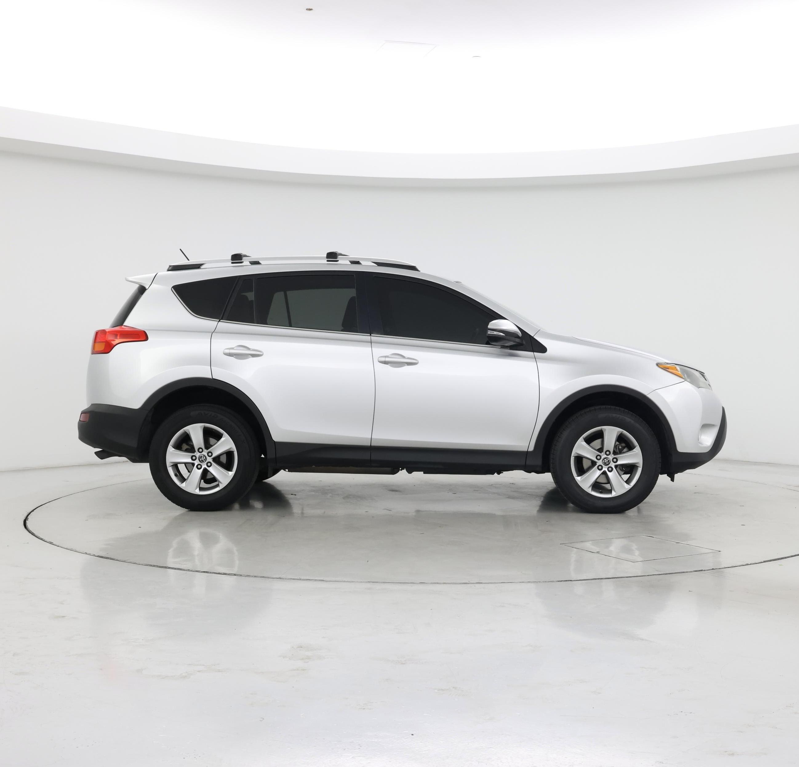 Thumbnail: 2015 Toyota RAV4 - 7