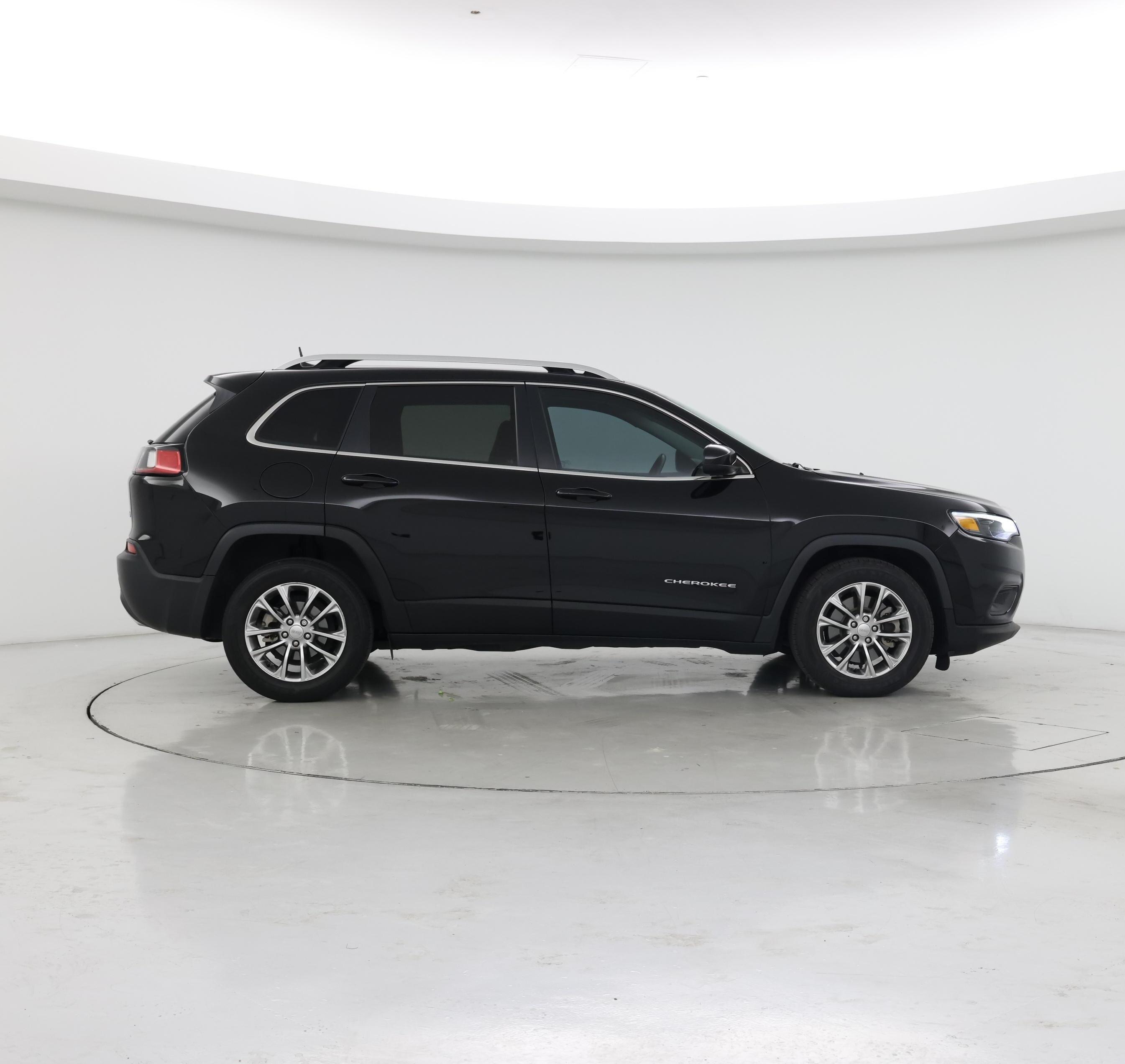 Thumbnail: 2019 Jeep Cherokee - 7