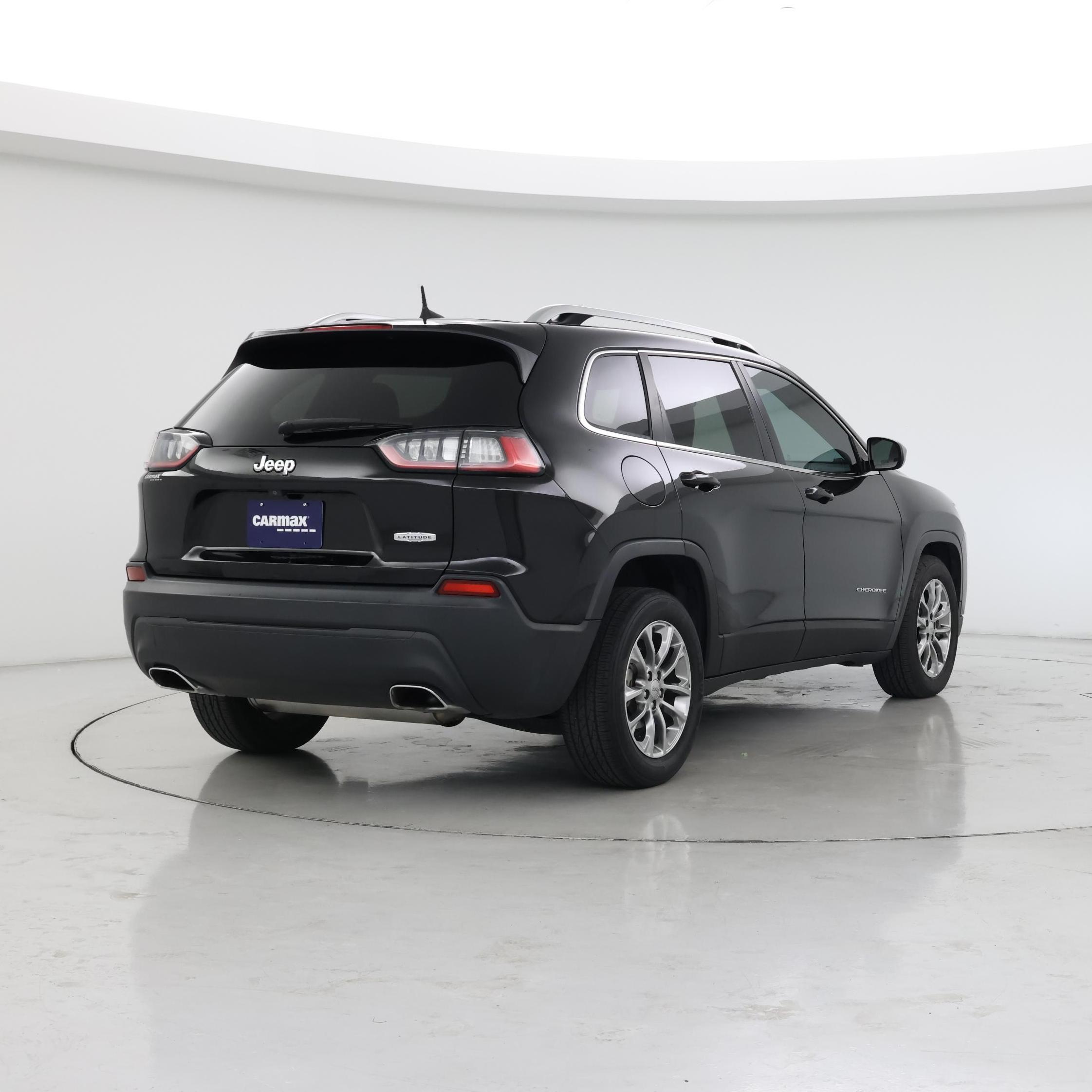 Thumbnail: 2019 Jeep Cherokee - 8