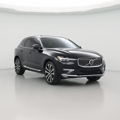 2023 Volvo XC60 B5 Ultimate Dark Theme
