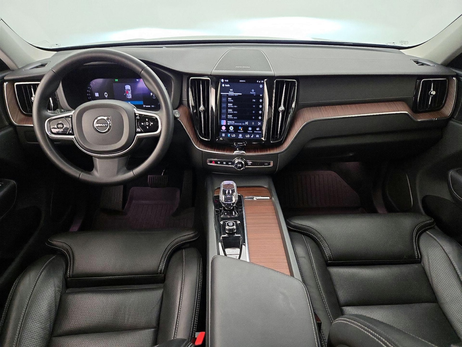 2023 Volvo XC60 Ultimate - Photo 10
