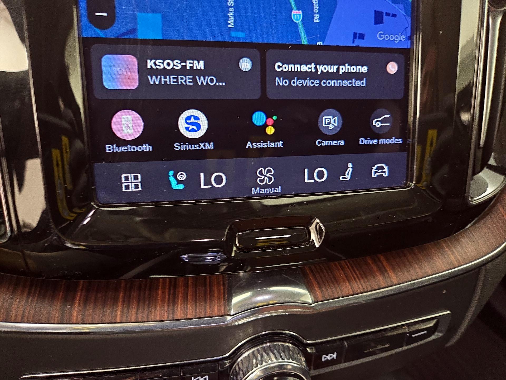 Thumbnail: 2023 Volvo XC60 - 17
