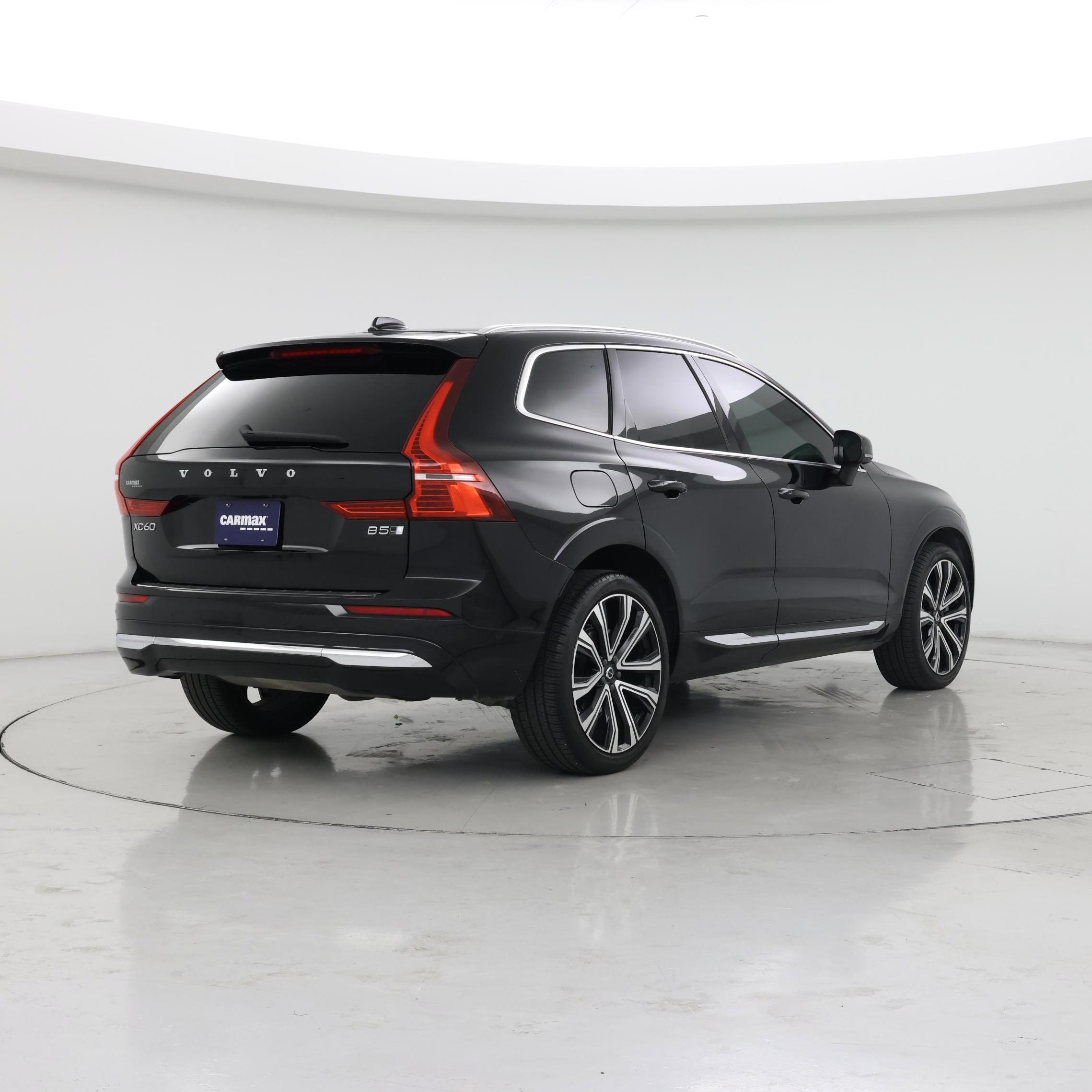 Thumbnail: 2023 Volvo XC60 - 8