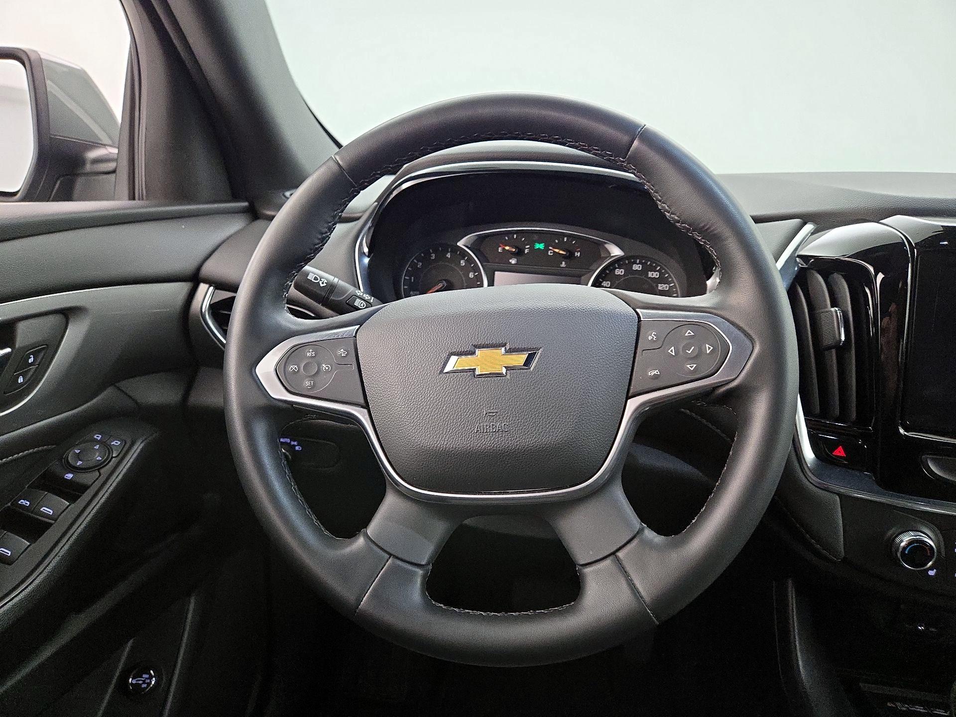Thumbnail: 2023 Chevrolet Traverse - 10