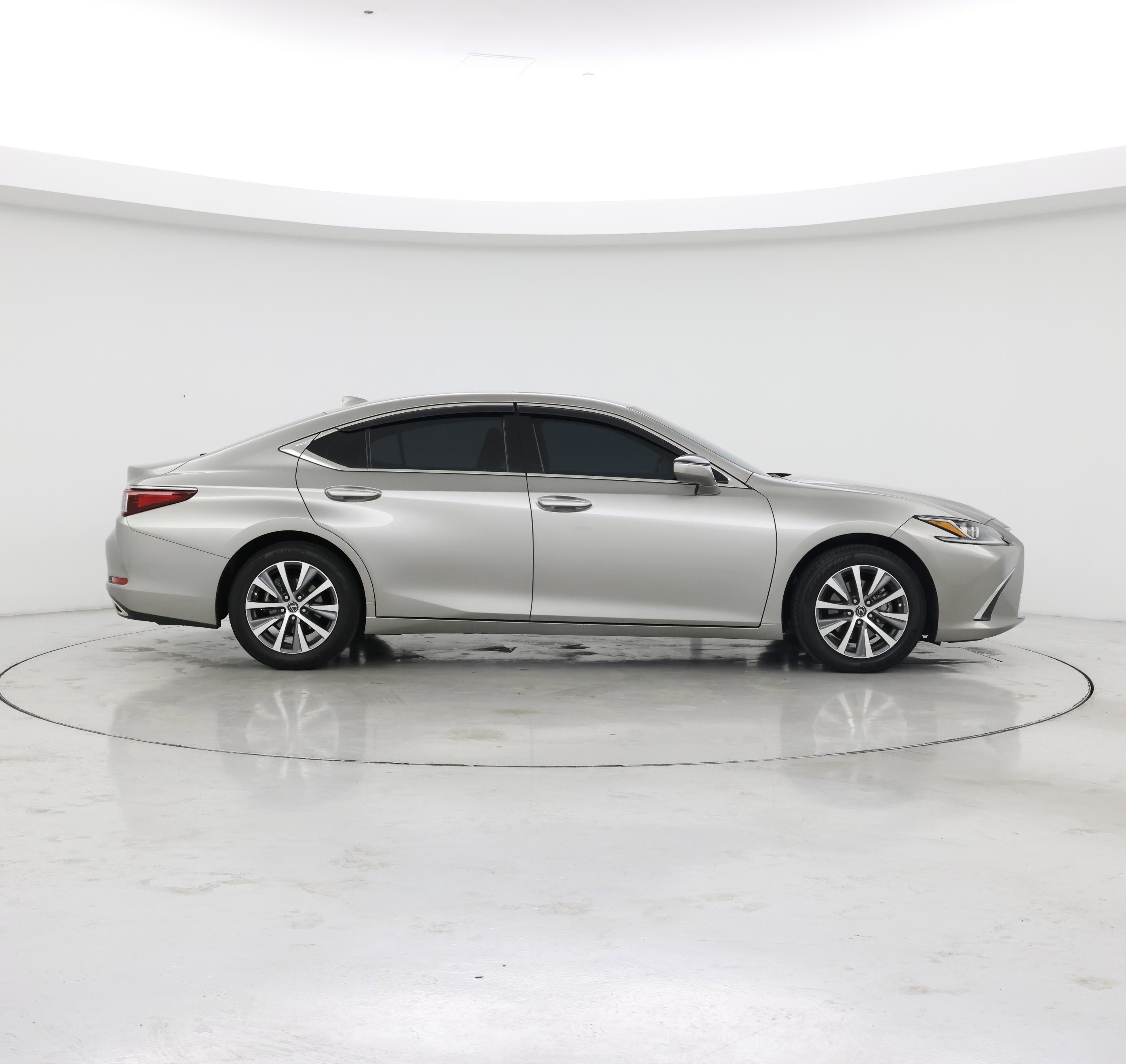 Thumbnail: 2021 Lexus ES - 7