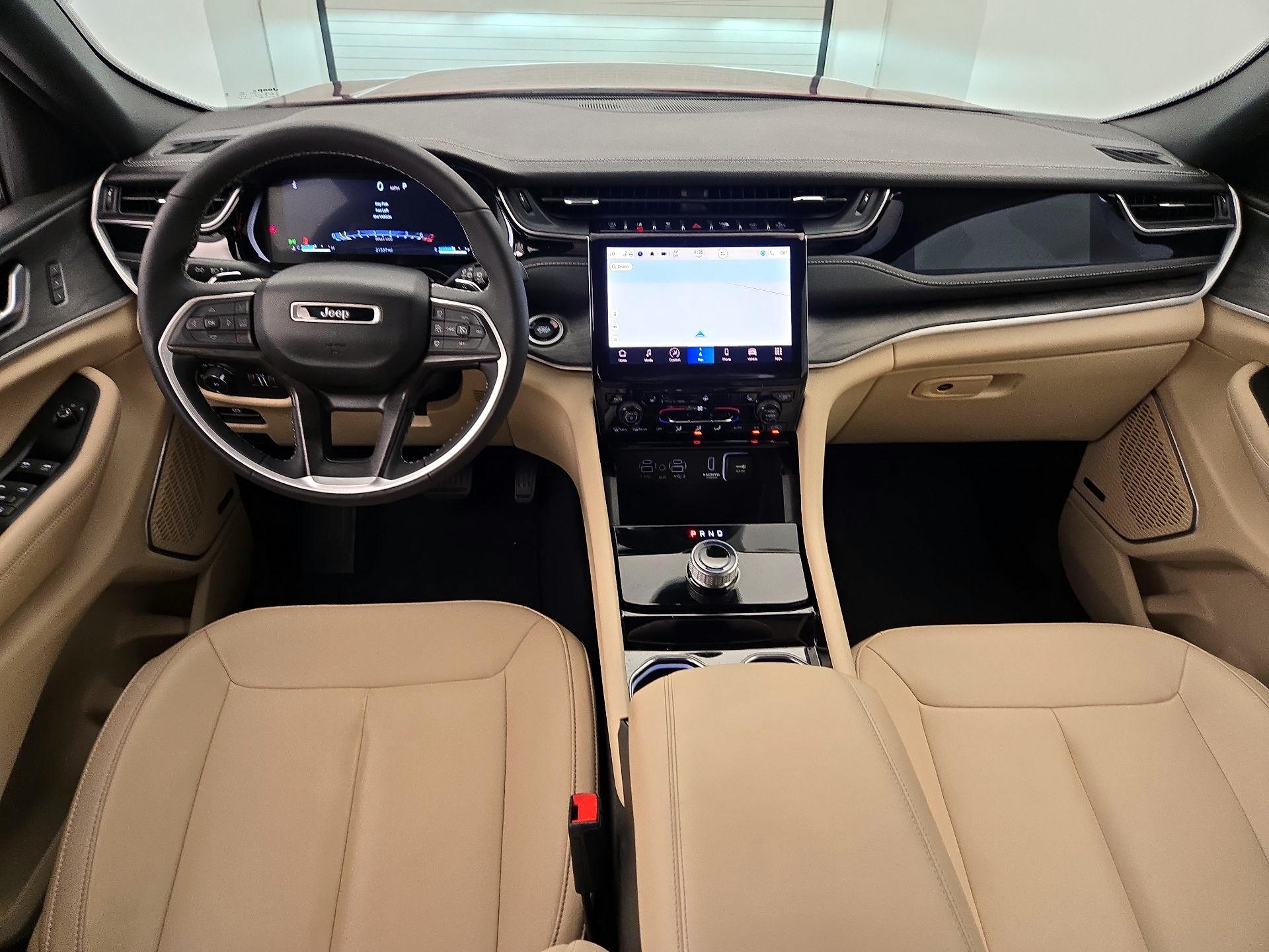 Thumbnail: 2023 Jeep Grand Cherokee - 9