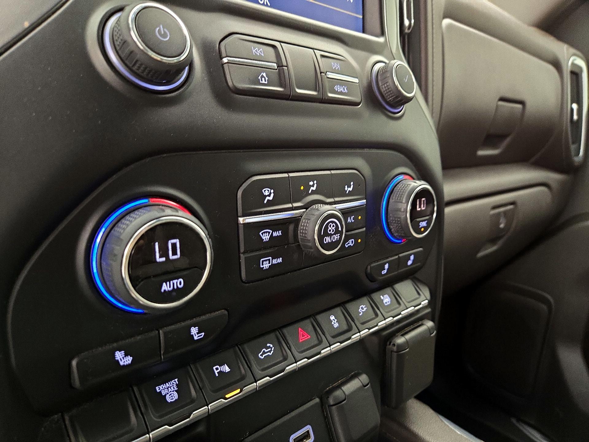 Thumbnail: 2021 Chevrolet Silverado 3500 - 14