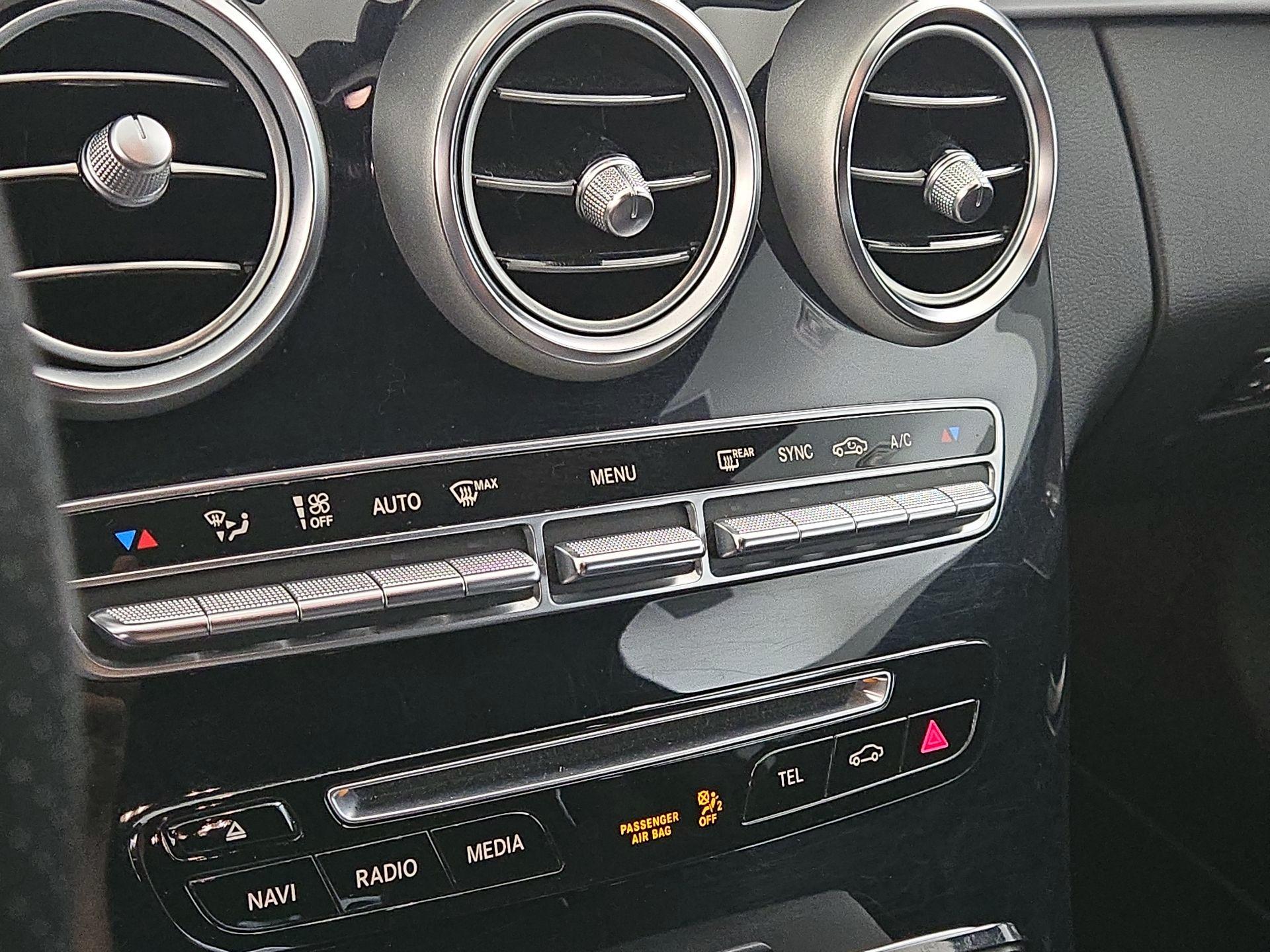 Thumbnail: 2018 Mercedes-Benz C-Class - 16