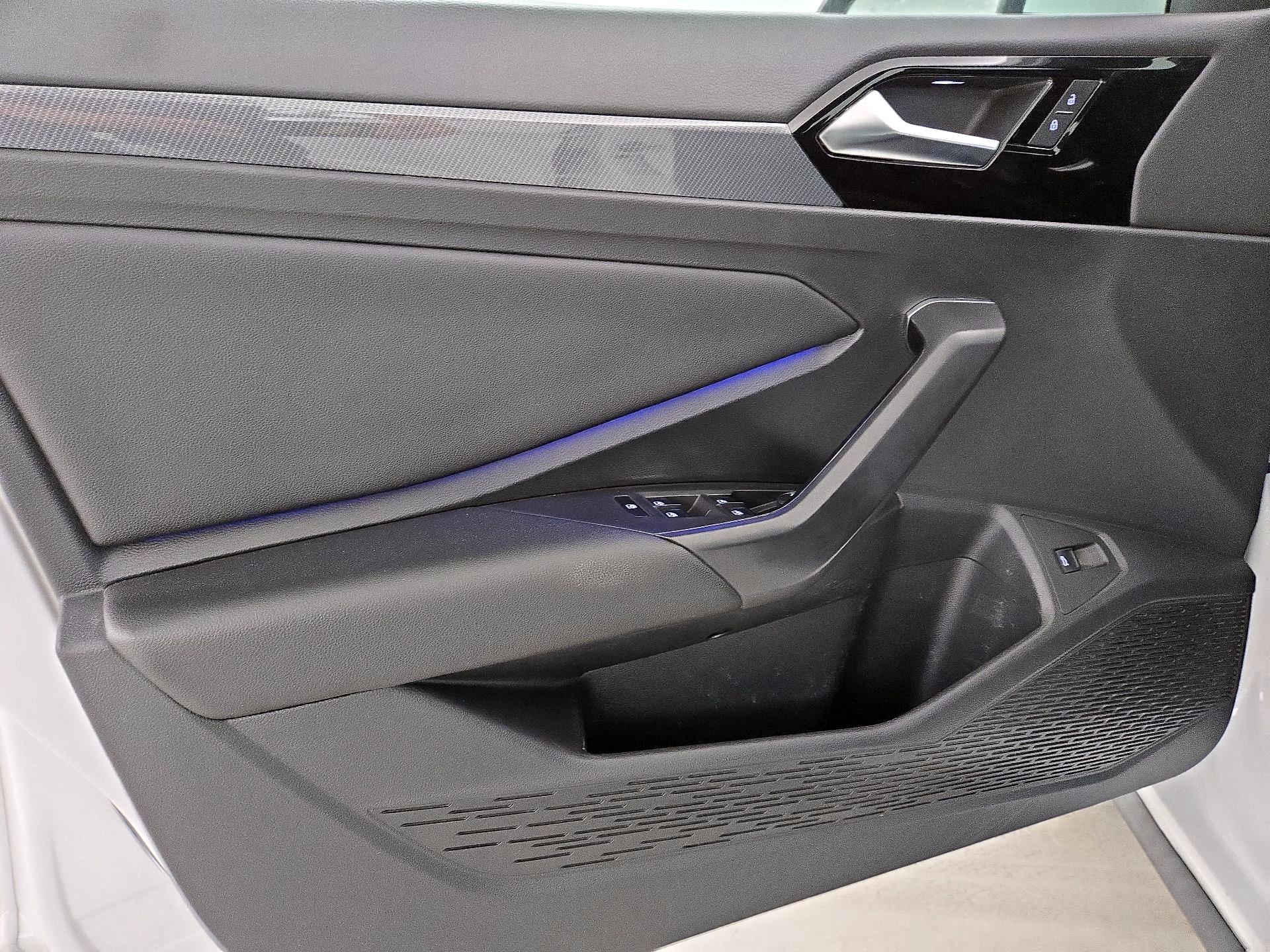 Thumbnail: 2019 Volkswagen Jetta - 12