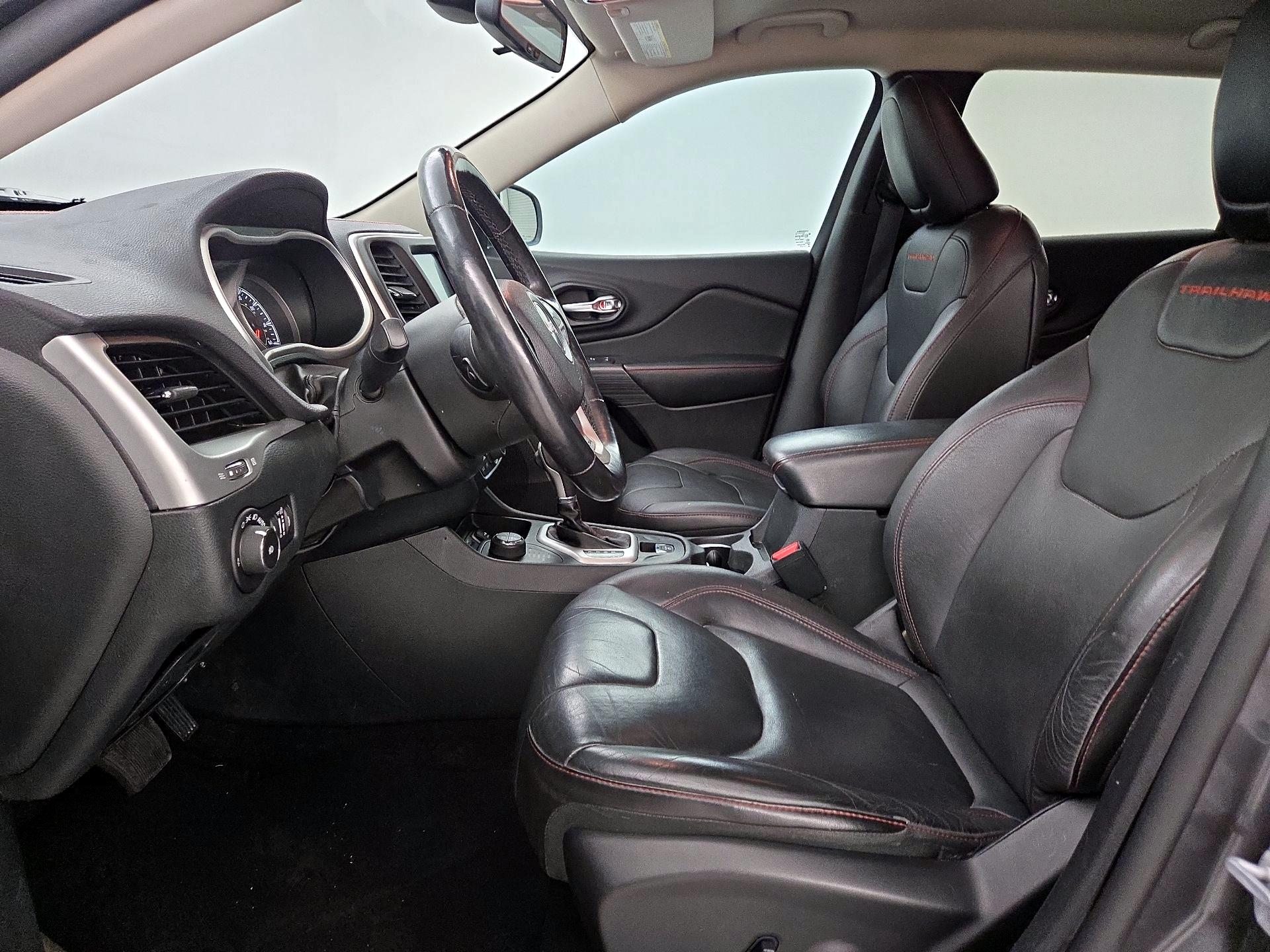Thumbnail: 2015 Jeep Cherokee - 11