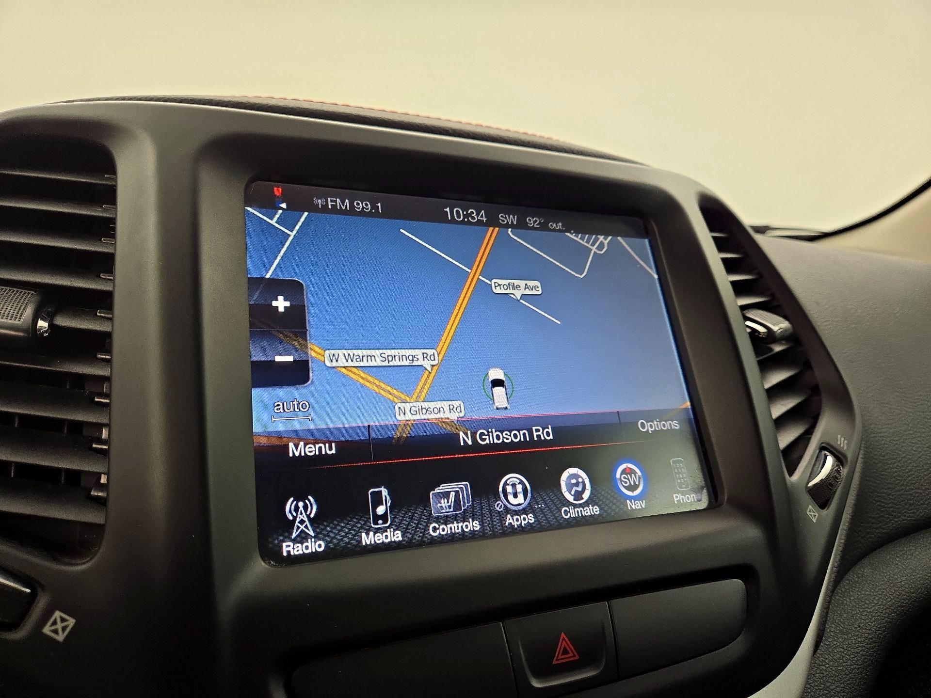 Thumbnail: 2015 Jeep Cherokee - 14