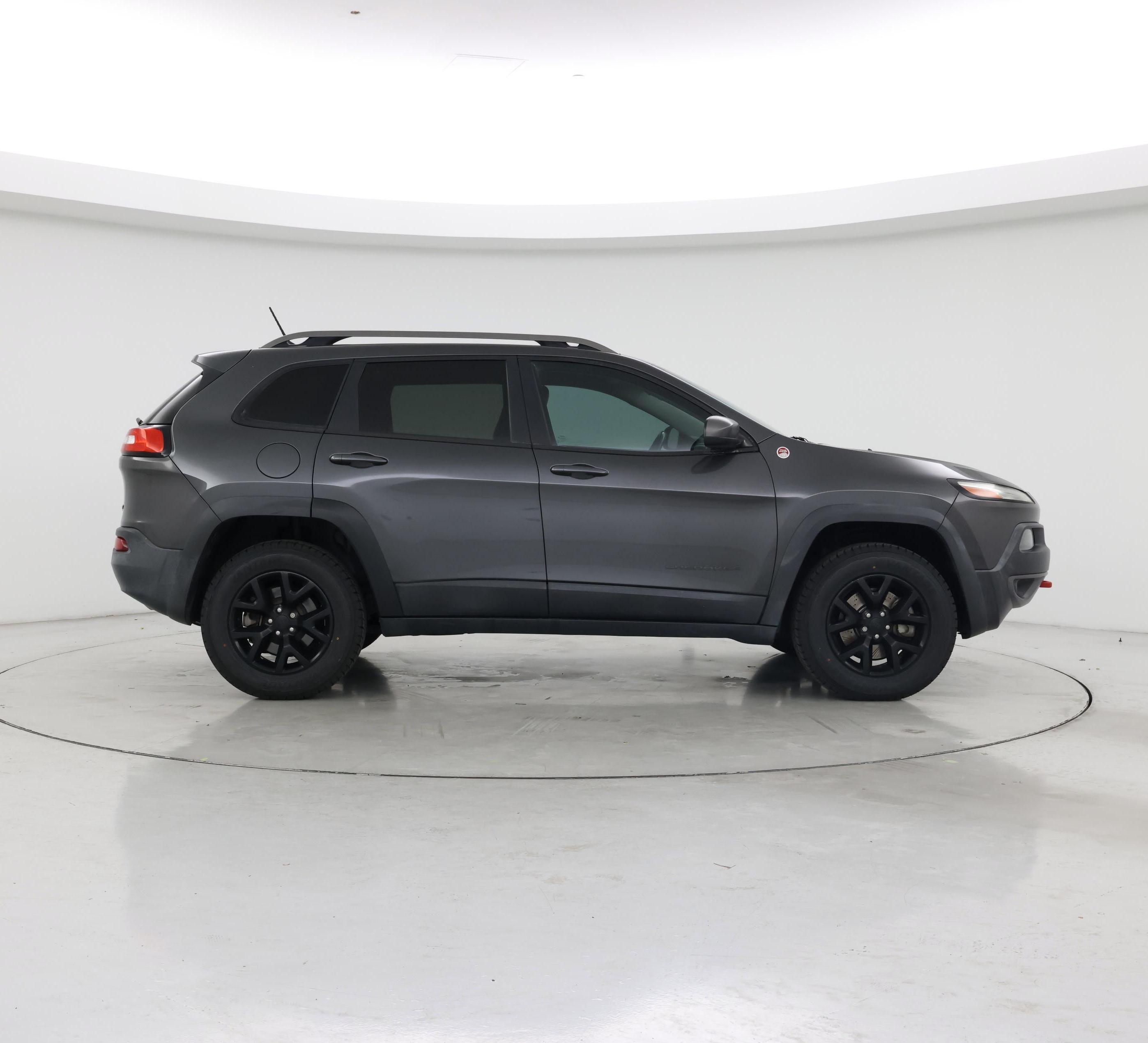 Thumbnail: 2015 Jeep Cherokee - 7